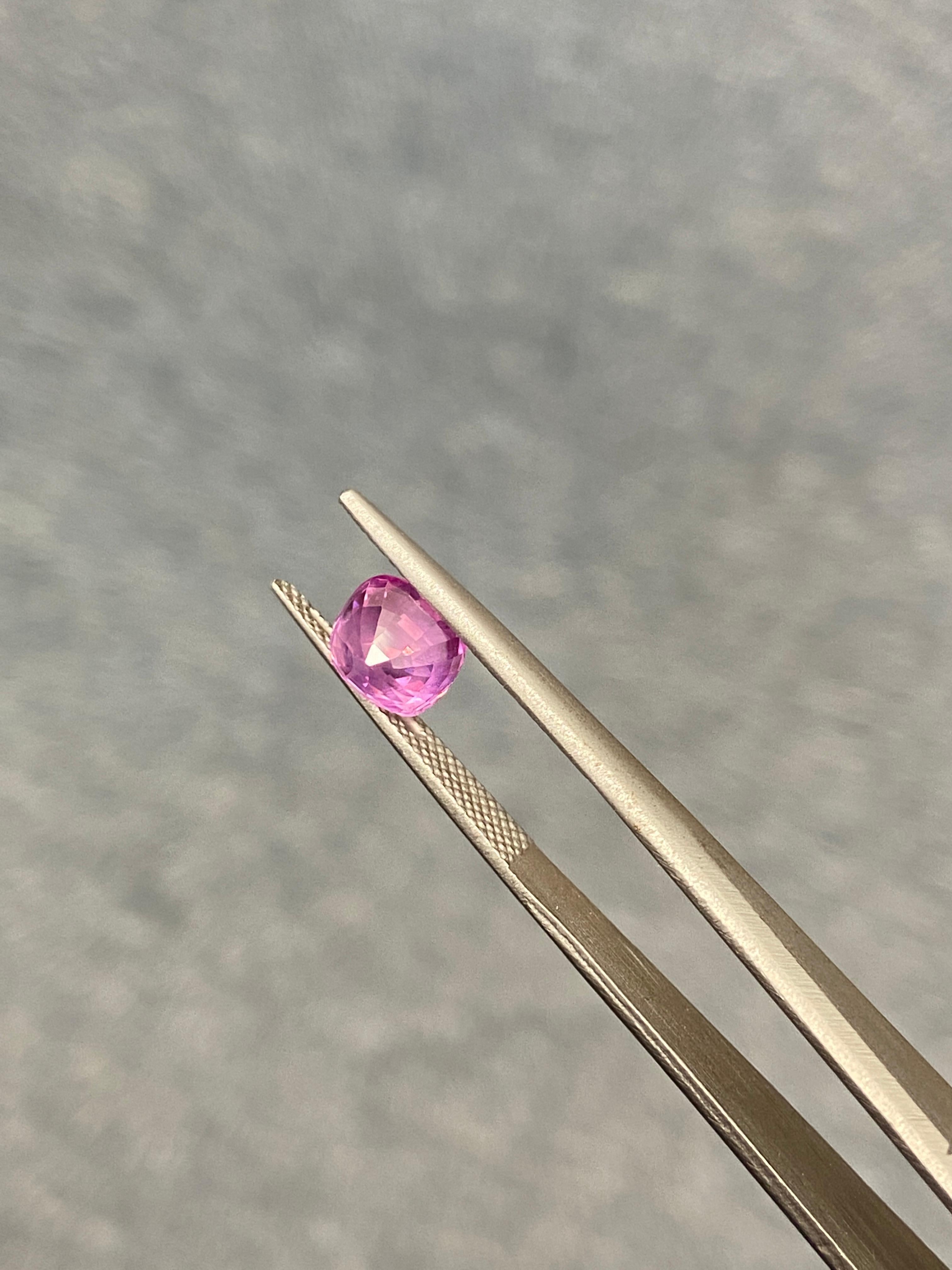 2.45 Carat GUILD Certified Unheated Cushion-Cut Burmese Purplish-Pink Sapphire In New Condition In Hong Kong, HK