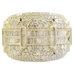 2.45 Carats Baguette Diamond Yellow Gold 10 Karat Ring 2.45 Carats Baguette Diamond Yellow Gold 10 Karat Ring