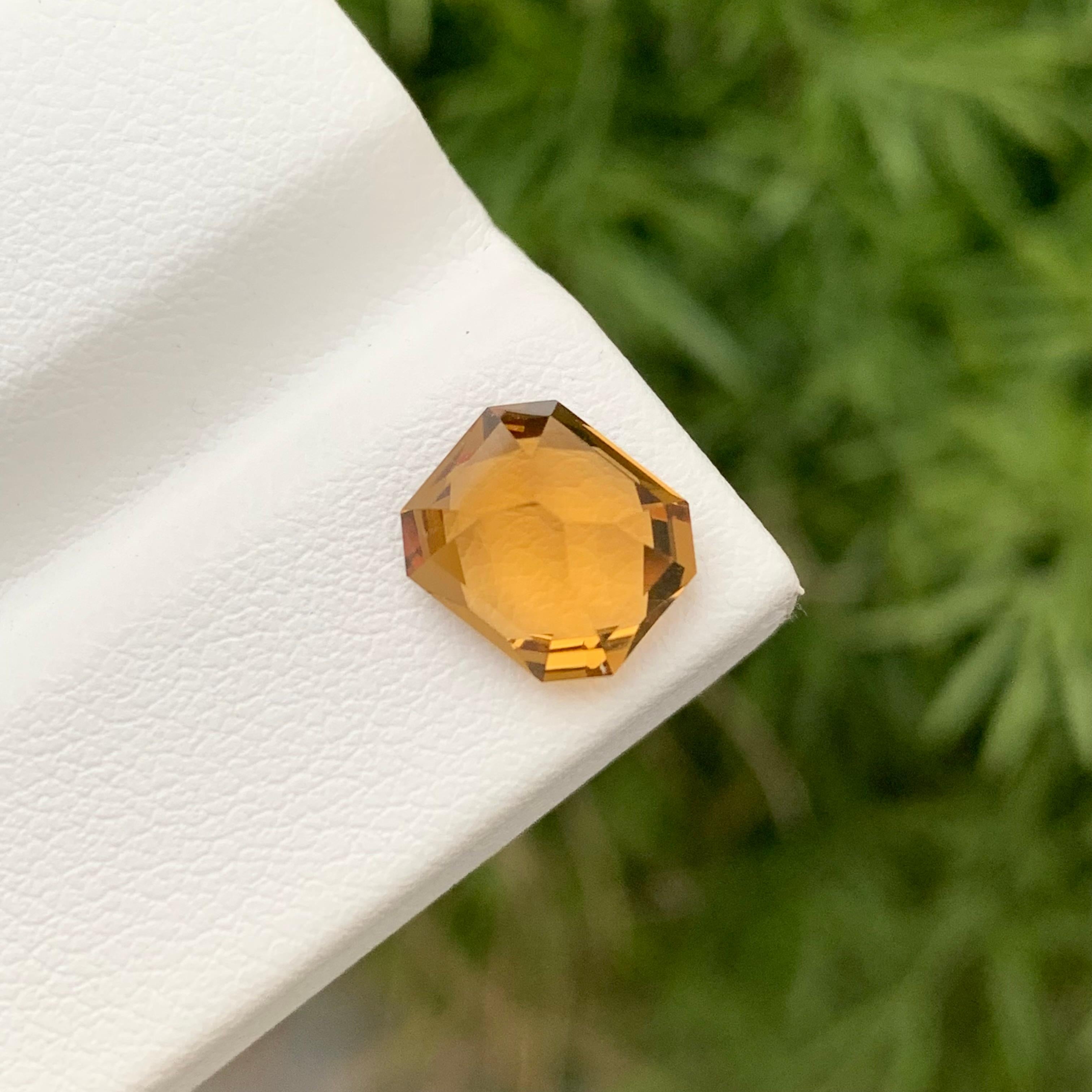 2.45 Carats Natural Loose Citrine Emerald Shape Gem From Earth Mine  For Sale 4