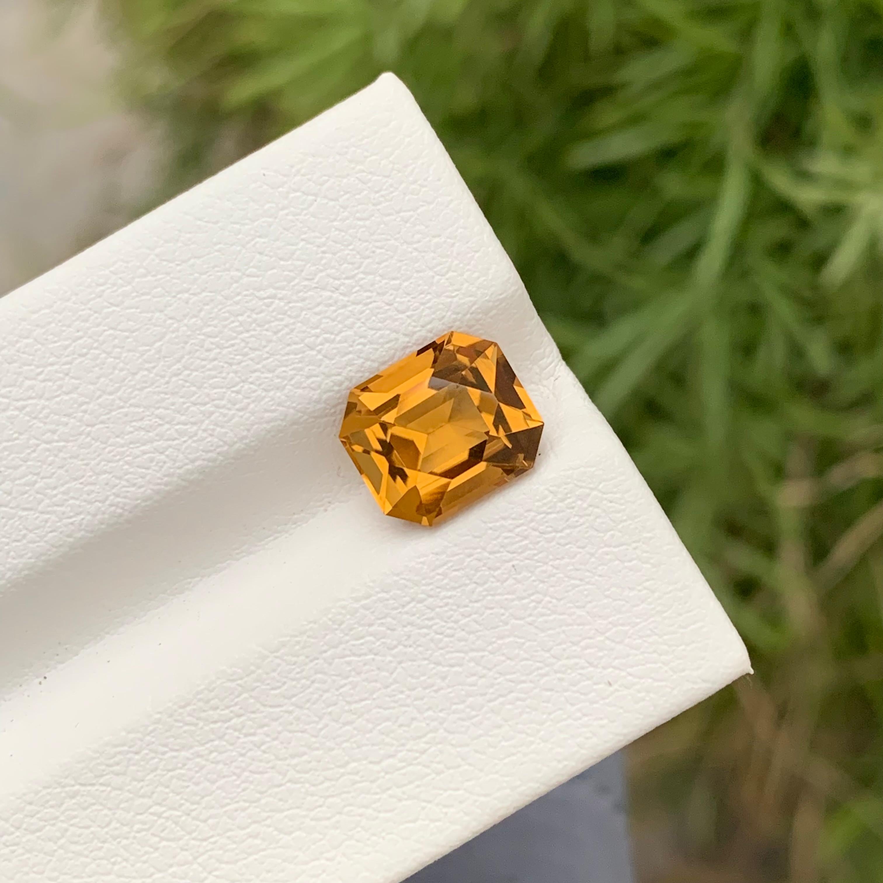 2.45 Carats Natural Loose Citrine Emerald Shape Gem From Earth Mine  In New Condition For Sale In Peshawar, PK