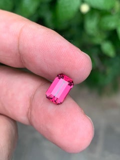 2.45 Carats Natural Rhodolite Garnet Gemstone
