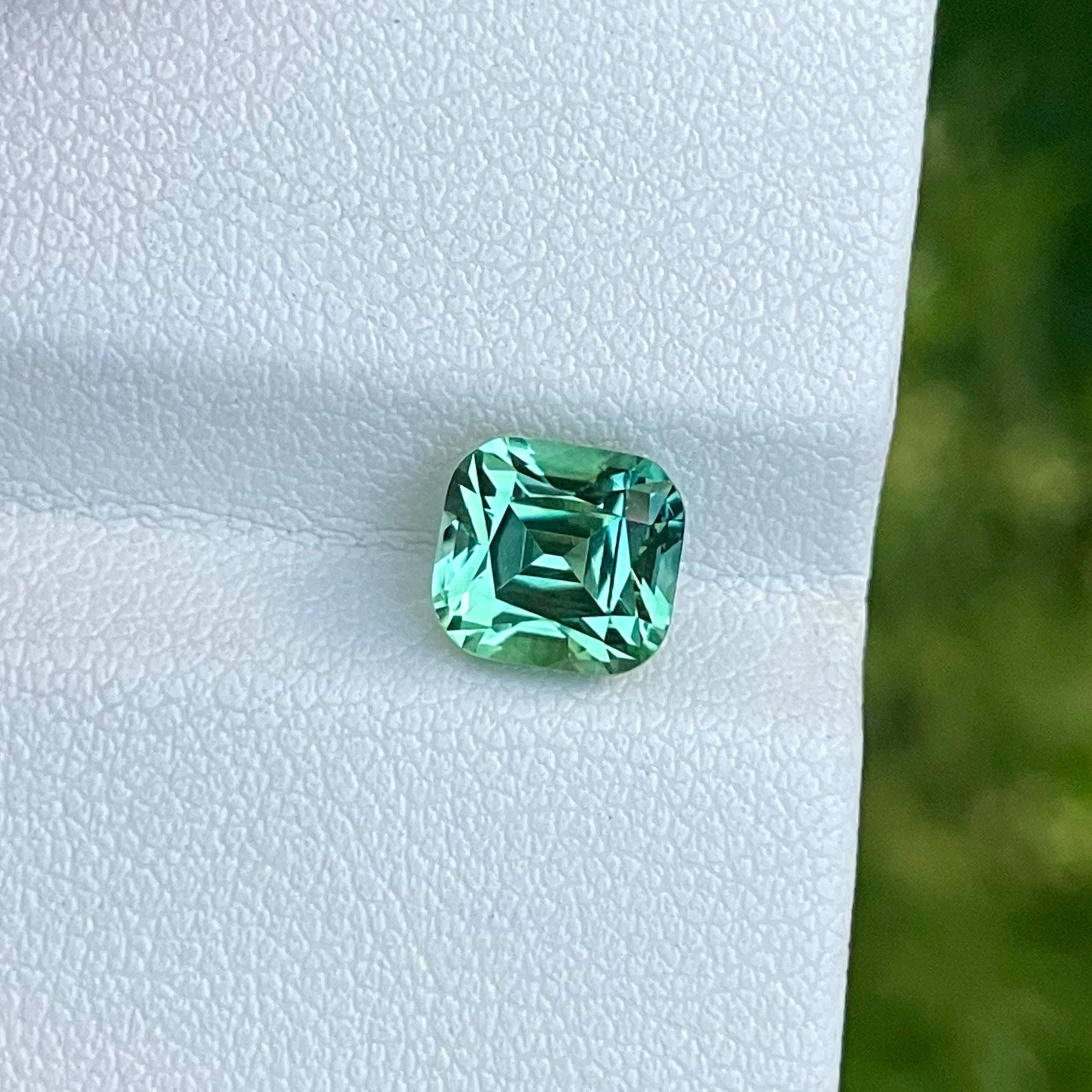 2.45 Karat Meer Form lose Turmalin Stein Cushion Cut afghanischen Edelstein (Kissenschliff) im Angebot
