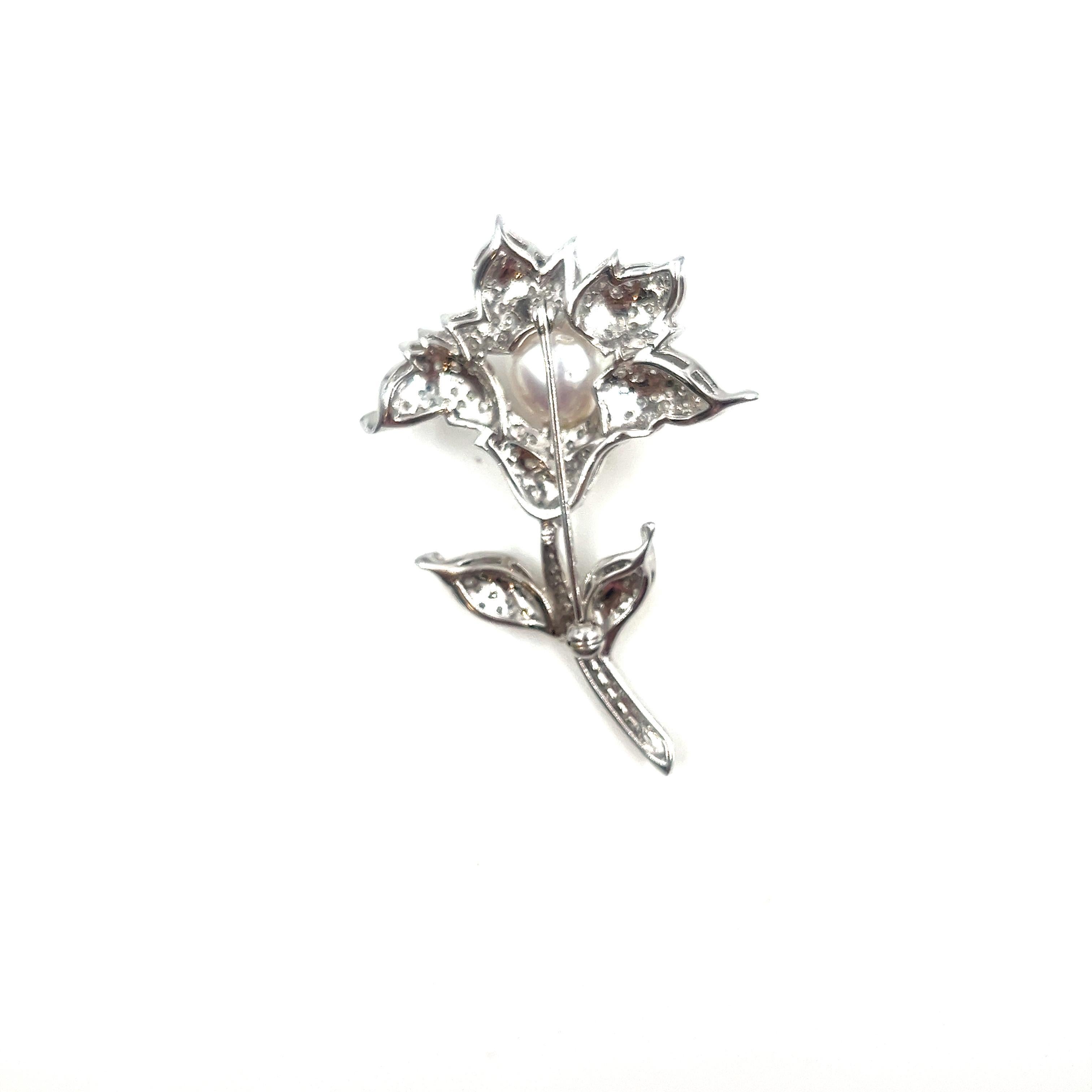 2.45 ct Diamond & Pearl Brooch In New Condition For Sale In Chicago, IL