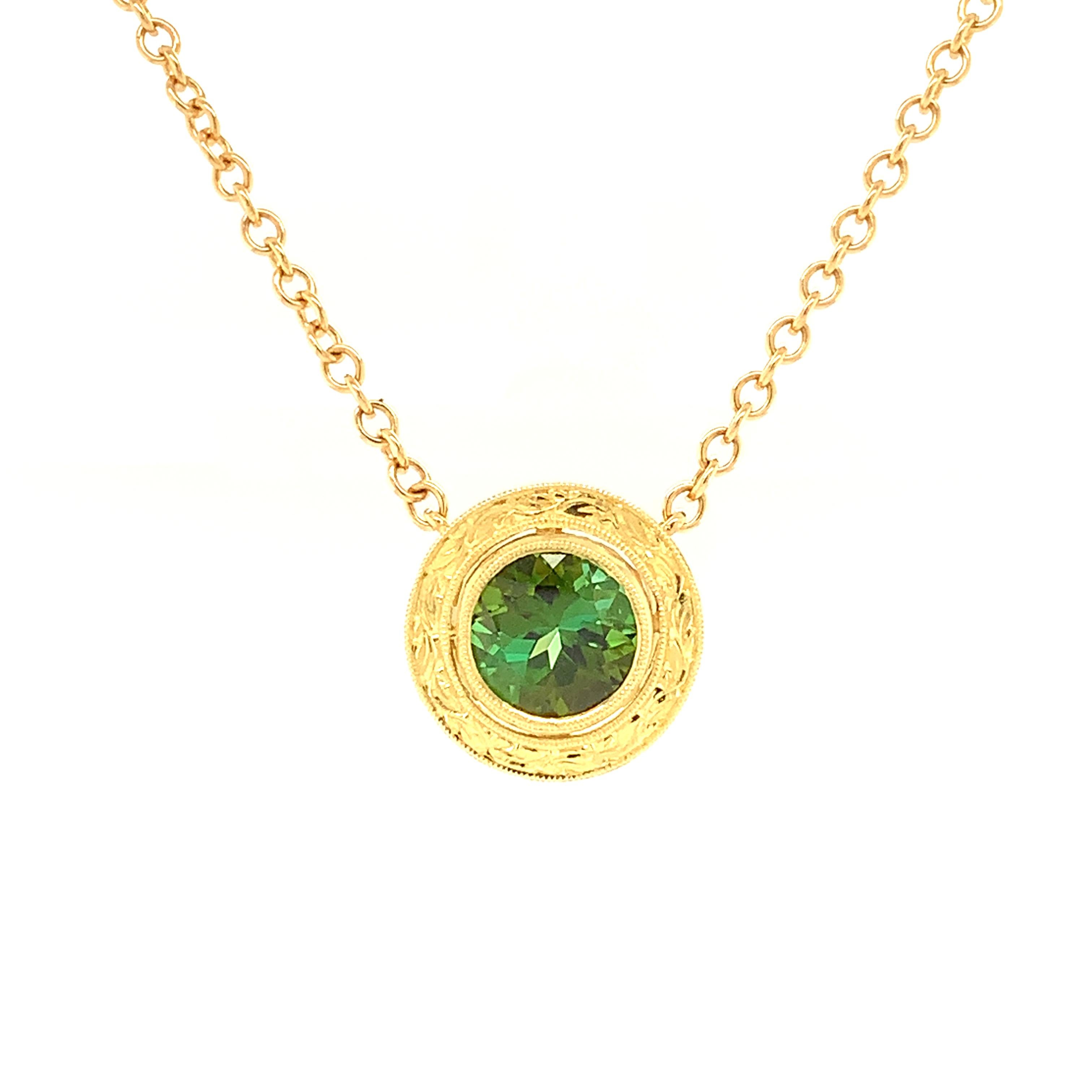 Artisan Green Tourmaline and Engraved Yellow Gold Bezel Necklace, 2.45 Carats For Sale