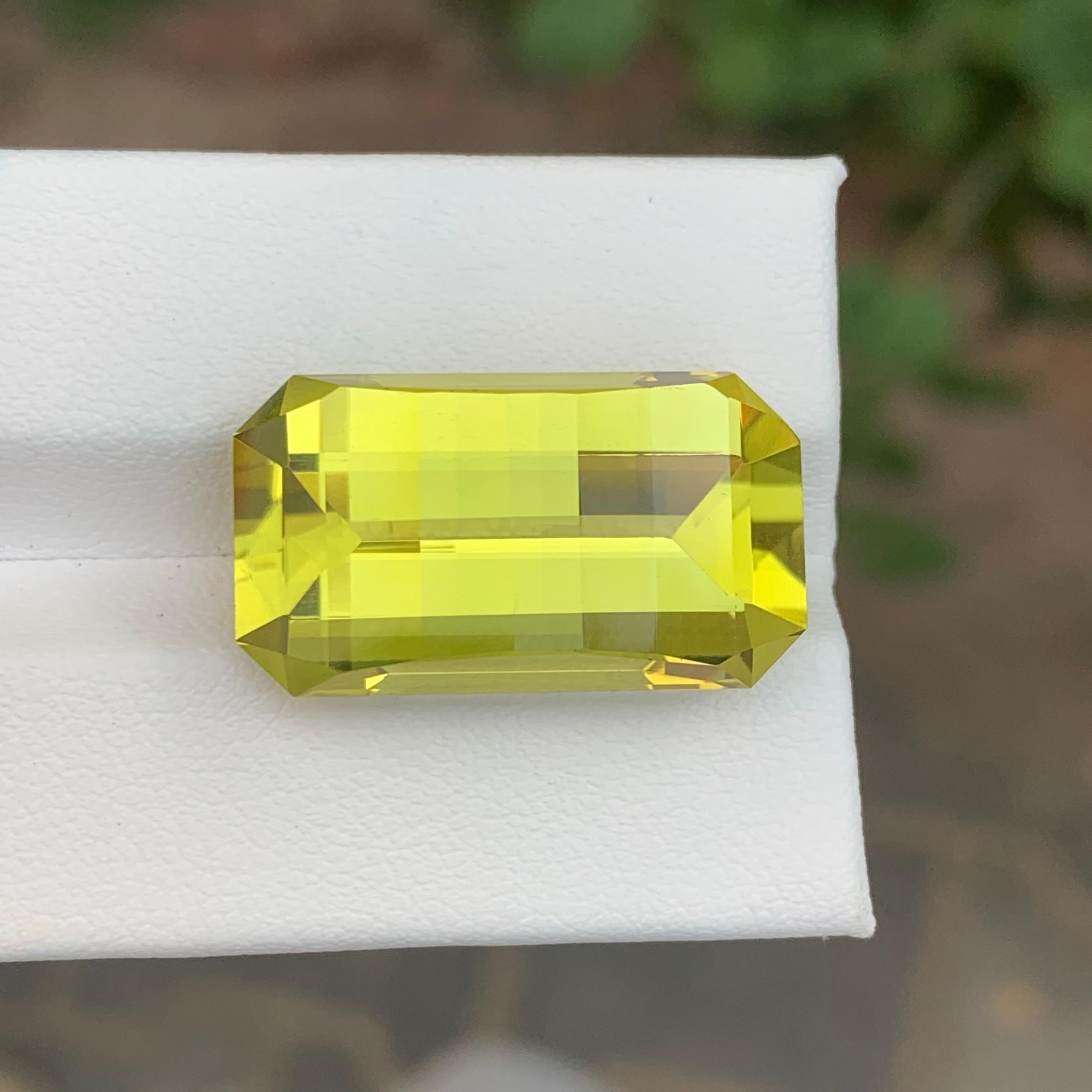 Emerald Cut 24.55 Carat Natural Loose Green Gold Lemon Quartz Pixel Cut Gemstone For Sale