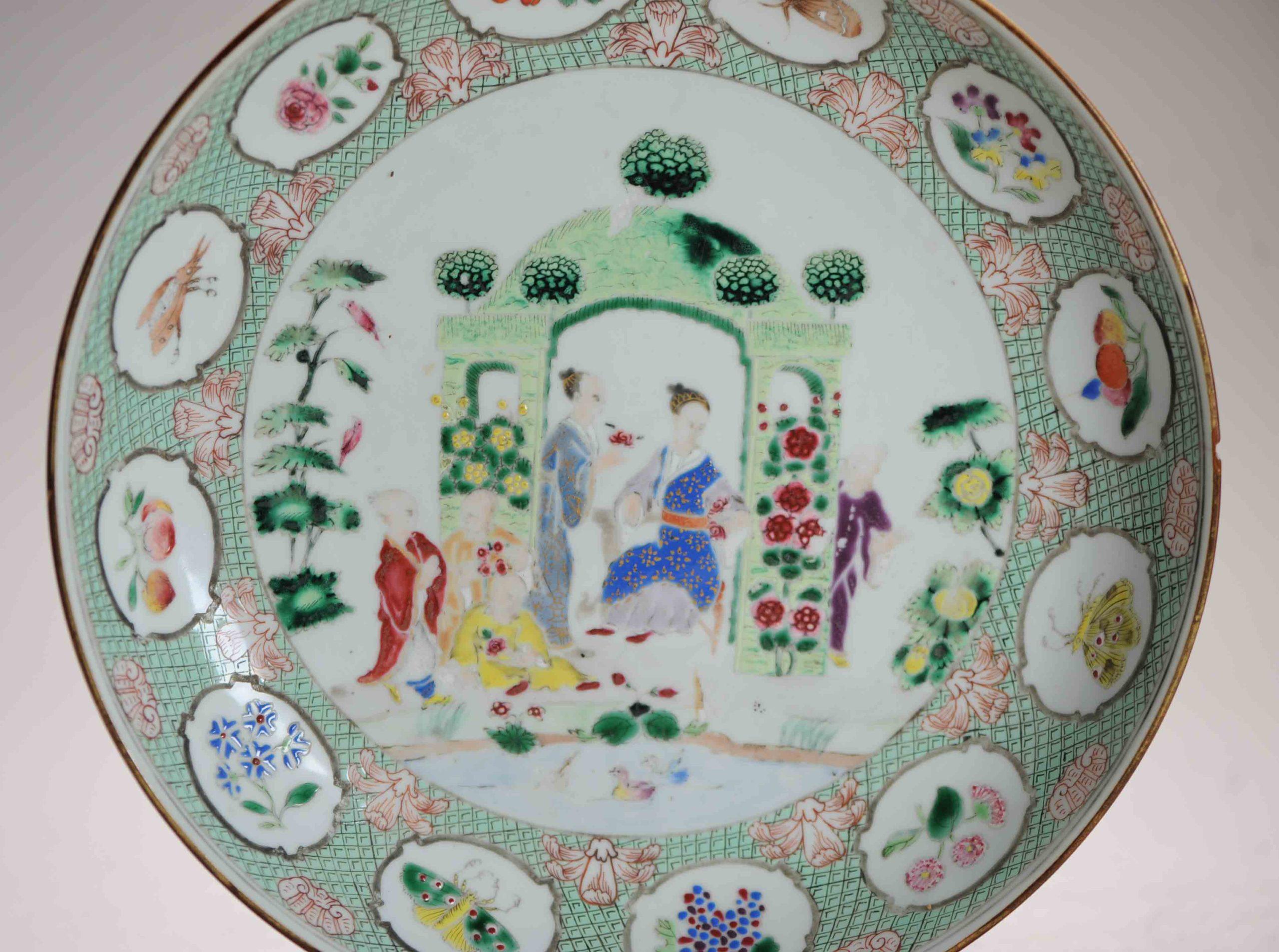 24.5CM Ca 1740 Chinese porcelain Commande Dish CORNELIS PRONK 'Arbour' Pattern For Sale 4