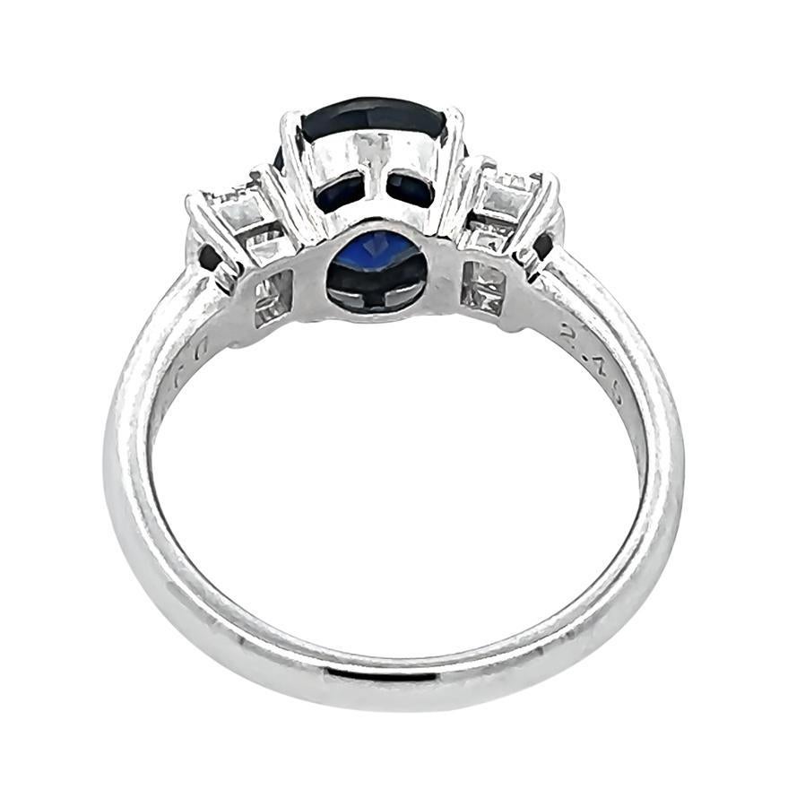 Anillo de compromiso de zafiro de 2,45 ct y diamante de 0,45 ct en Bueno estado para la venta en New York, NY