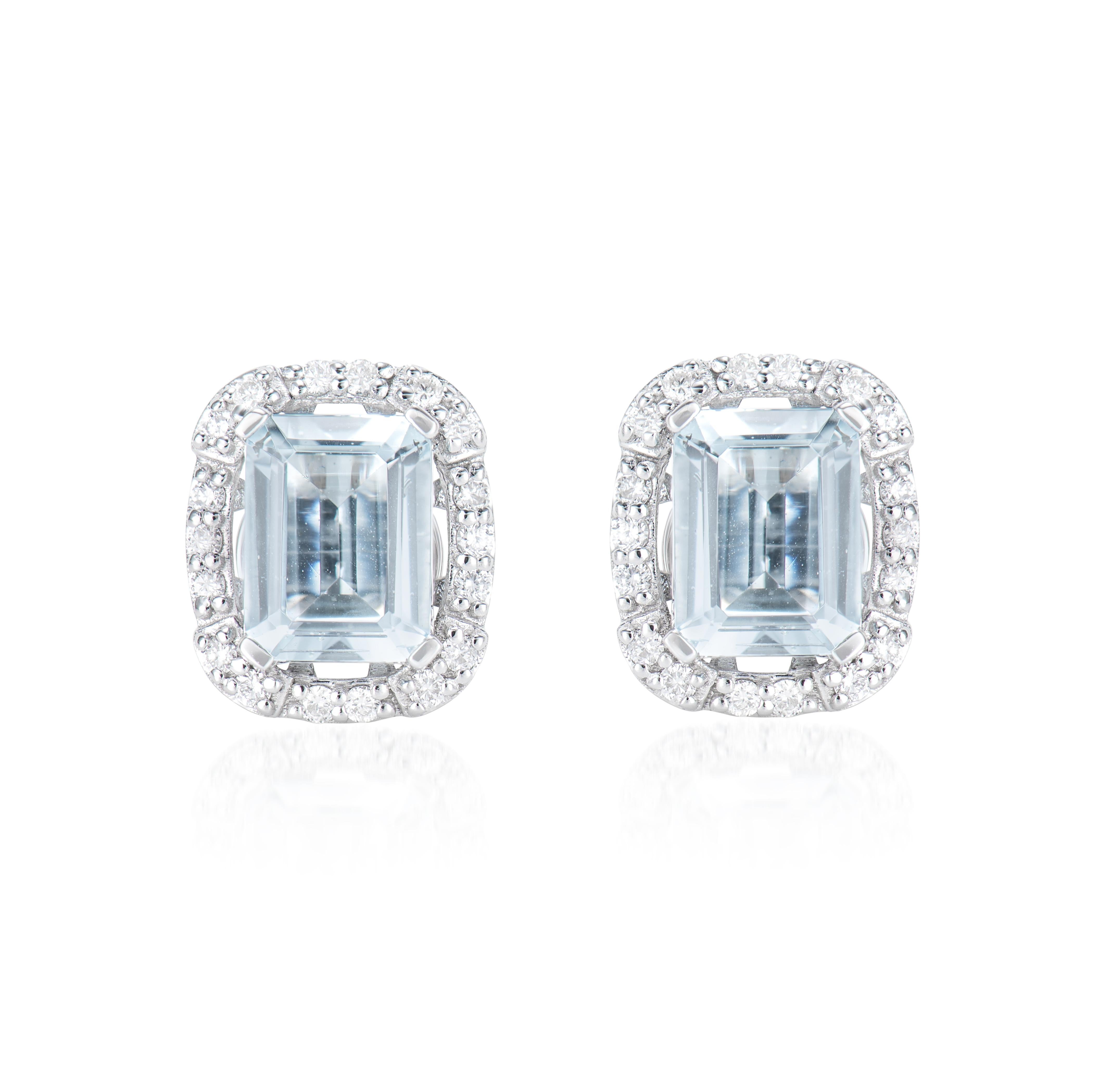 Contemporary 2.46 Carat Aquamarine Stud Earrings in 18 Karat White Gold with White Diamond For Sale