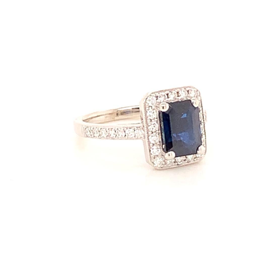 2.46 Carat Emerald Cut Blue Sapphire and Diamond Ring in Platinum In New Condition For Sale In London, GB