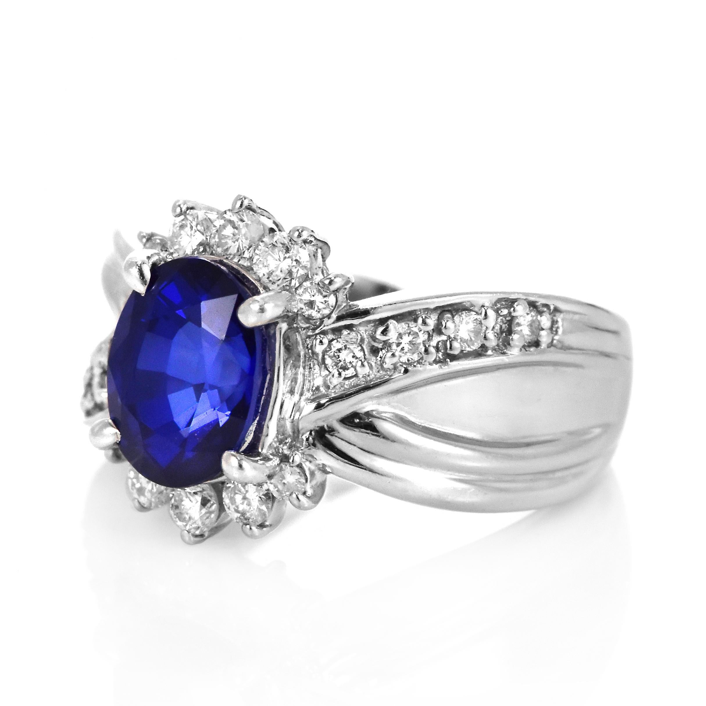 2,46 Karat natürlicher königsblauer Saphir und Diamantring aus Platin (Moderne) im Angebot