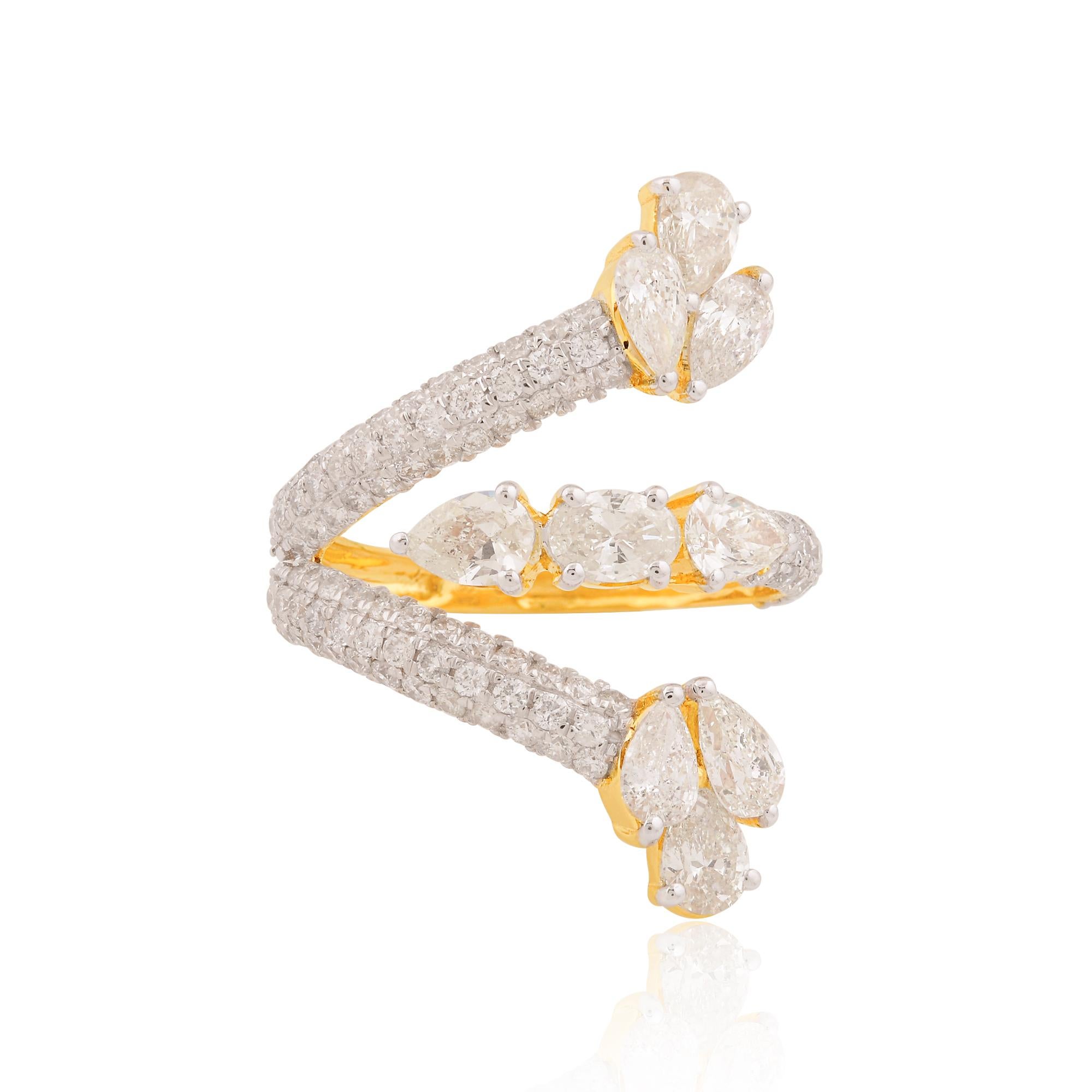 2.46 Carat SI/H Oval Pear Diamond Designer Cuff Ring 18k Yellow Gold Jewelry In New Condition For Sale In Diera, Dubai