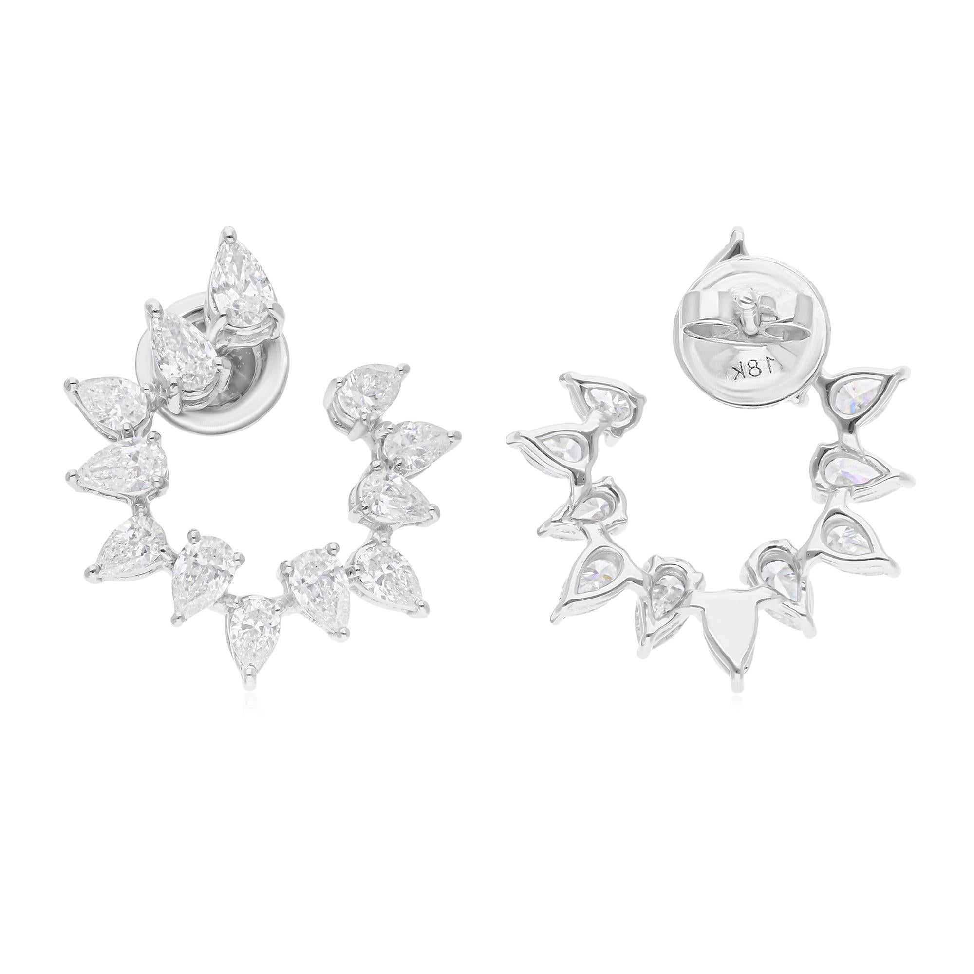 Diese exquisiten Ohrringe sind aus 18-karätigem Gold gegossen und mit 2,46 Karat funkelnden Diamanten besetzt.

FOLLOW SPECTRUM JEWELS Storefront, um die neueste Collection'S und exklusive Stücke zu sehen. Spectrum Jewels ist stolz darauf, ein Top