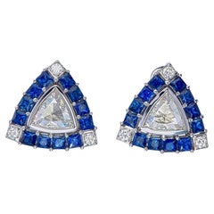 2,46 Karat Trillion Diamanten und blauer Saphir Ohrstecker aus 18 Karat Gold