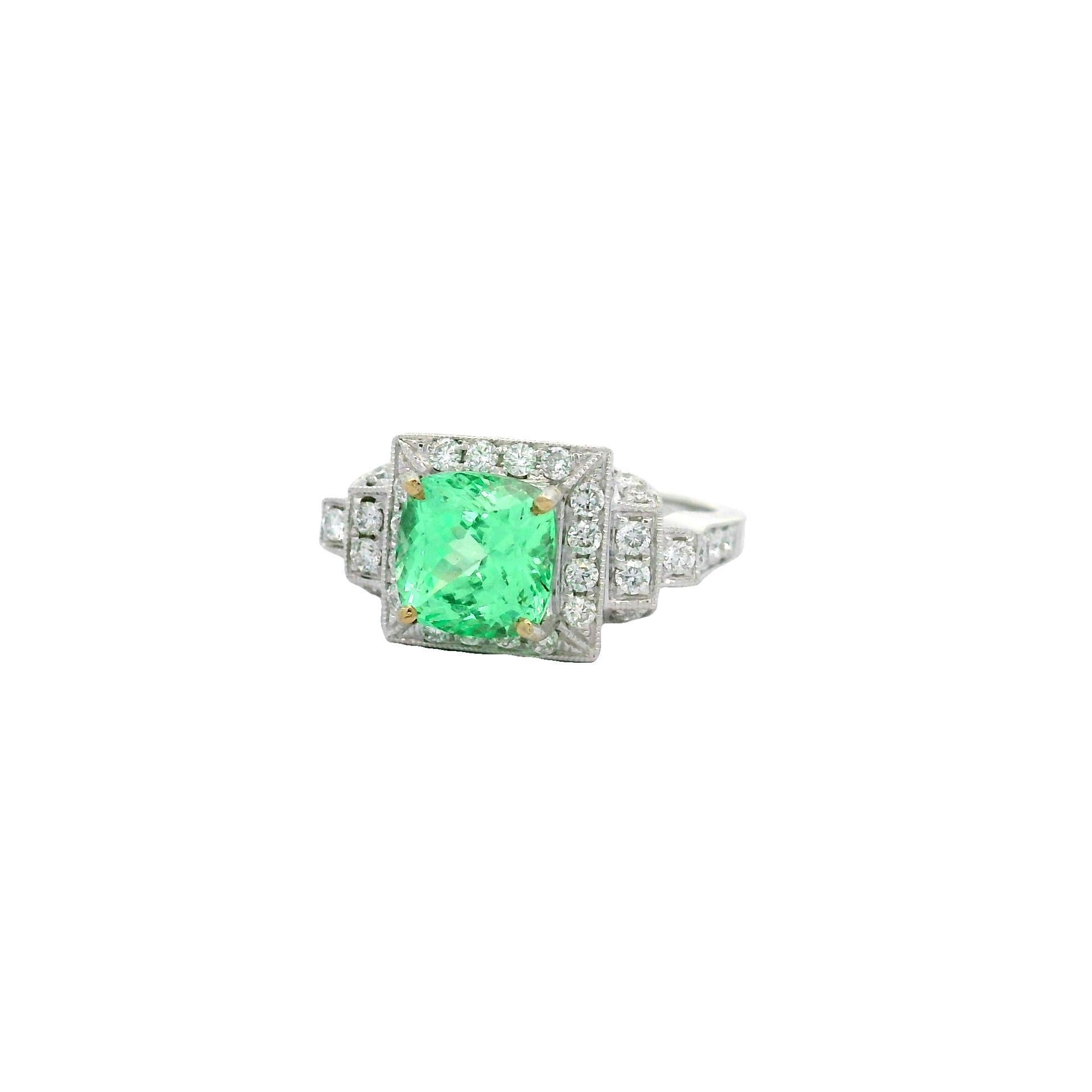 Contemporain Bague en or blanc 18 carats avec grenat tsavorite et diamant de 2,46 carats, certifiée GIA en vente