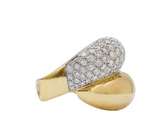 Anillo de oro amarillo de 18 quilates con diamantes de 2,46 quilates.