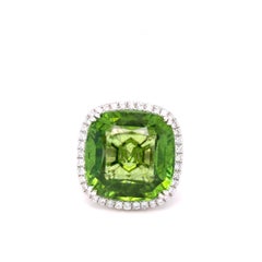 Anello da cocktail in platino con diamante e peridoto da 24,60 carati a taglio ottagonale
