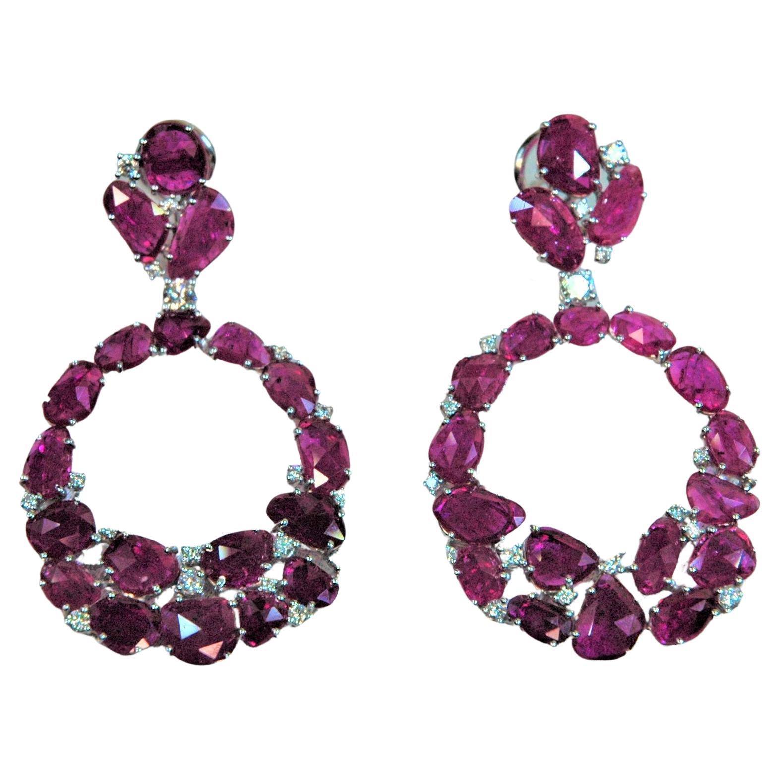 24.63 Carats Rubies, 0.96 Carats Diamonds, White Gold drop Earrings For Sale