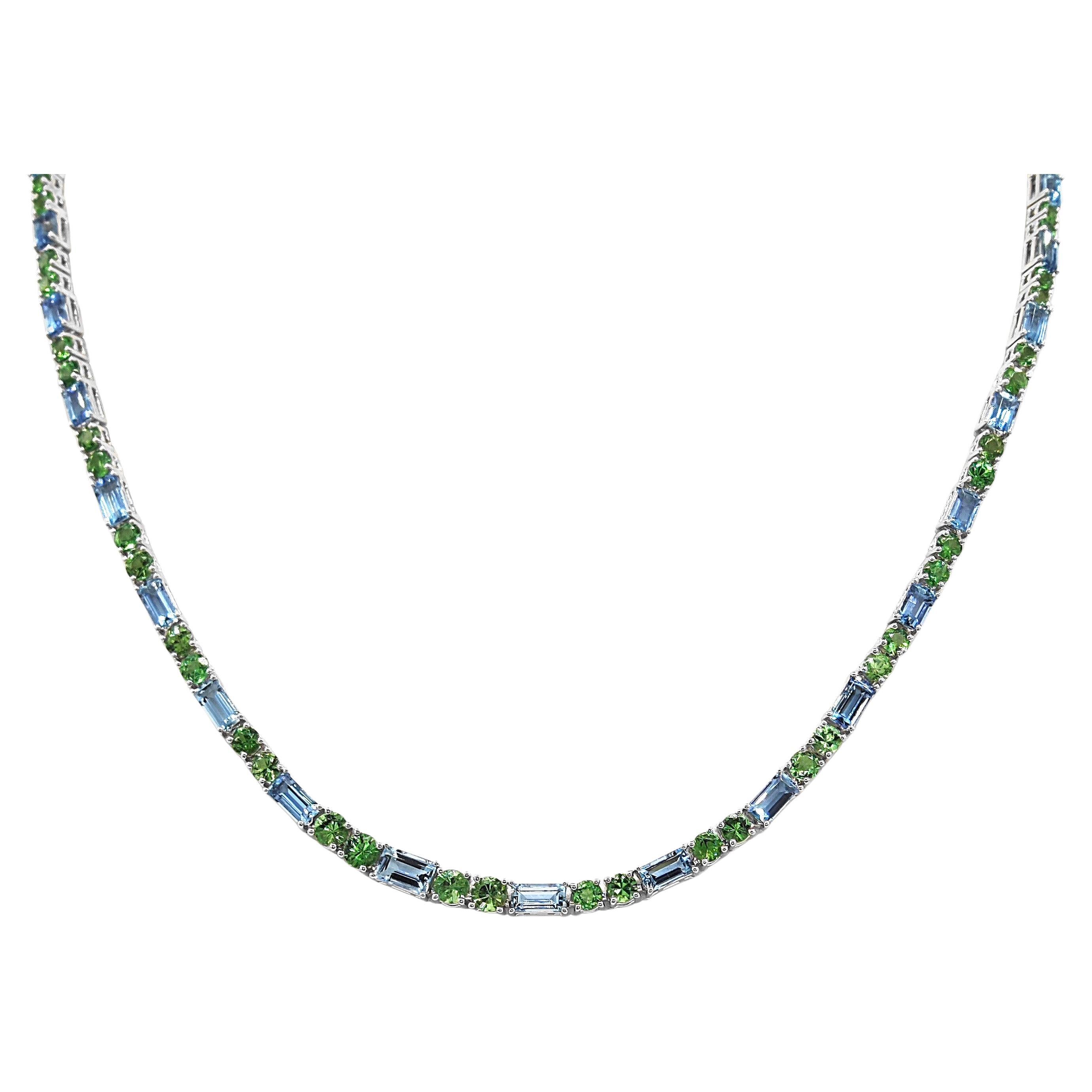 24.67 Carats Aquamarine and Tsavorite White Gold Necklace