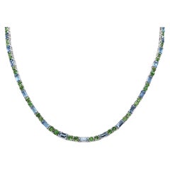 24.67 Carats Aquamarine and Tsavorite White Gold Necklace