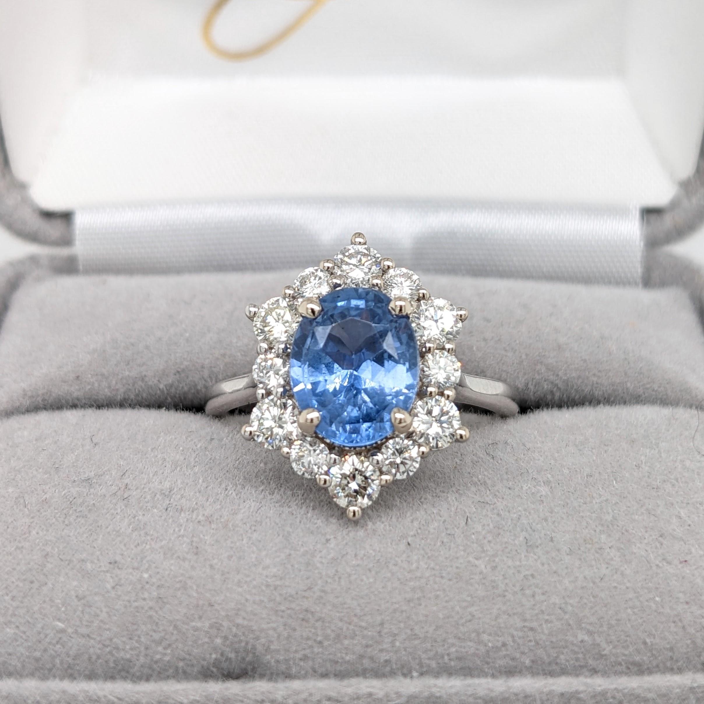 2,46 Karat Blauer Saphir Ring mit Diamant-Halo aus massivem 14k Weißgold Oval 9x7 mm im Angebot 2