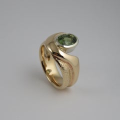2.47 Carat Green Sapphire 9k Yellow and White Gold Ring