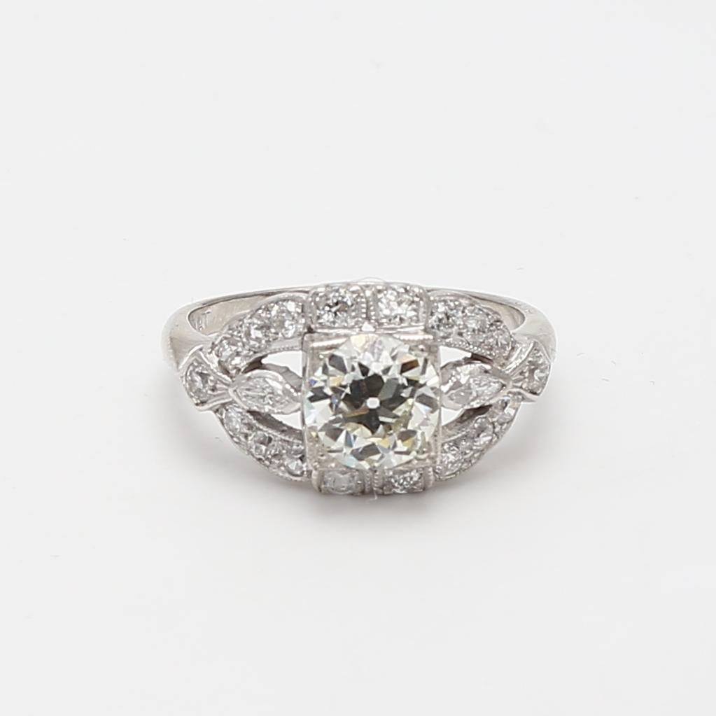 2.47 Carat Old European Cut K-VS1 Diamond Platinum Wedding Ring en vente 5