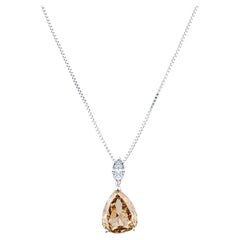 Collier avec pendentif en diamant Brown de 2,47 carats en forme de poire et diamant Marquise de 0,20 carat