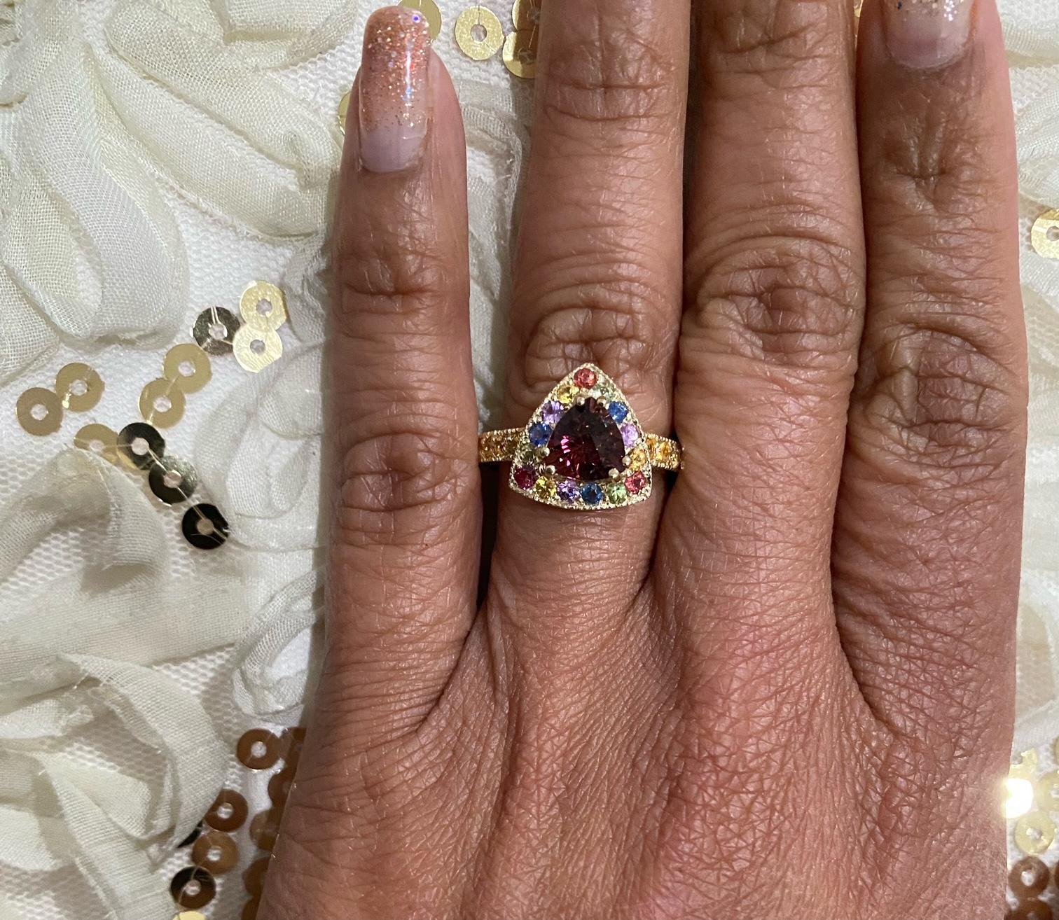 2.47 Carat Tourmaline Sapphire 14 Karat Yellow Gold Cocktail Ring In New Condition For Sale In Los Angeles, CA