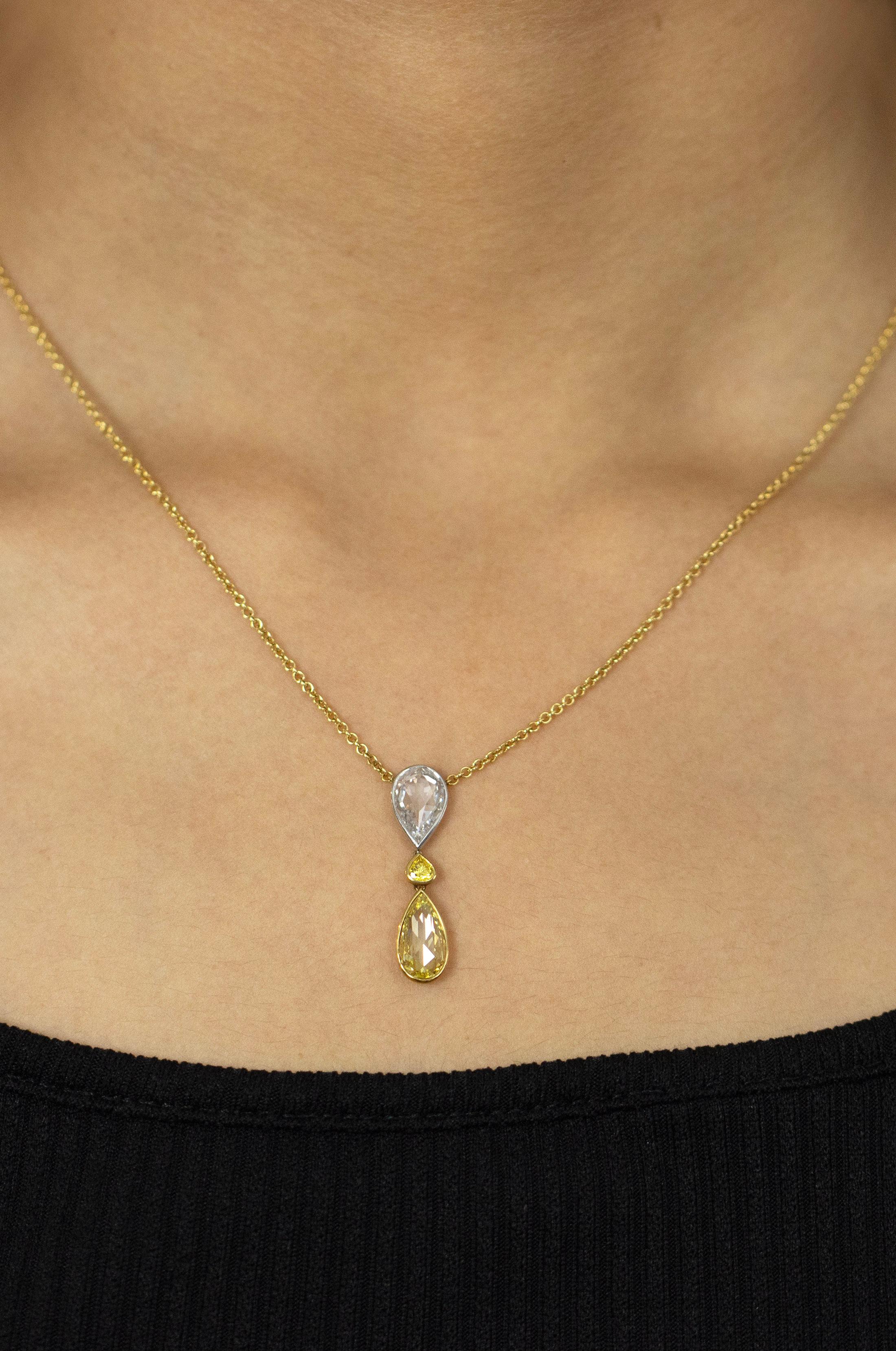 Modern GIA Certified 1.18 Carat Pear Shape Intense Yellow Diamond Pendant Necklace For Sale