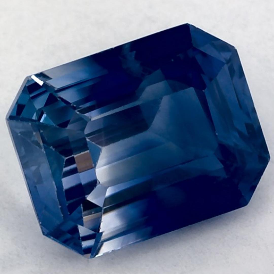 Taille octogone Pierre précieuse taille octogonale saphir bleu 2.47 carat en vente