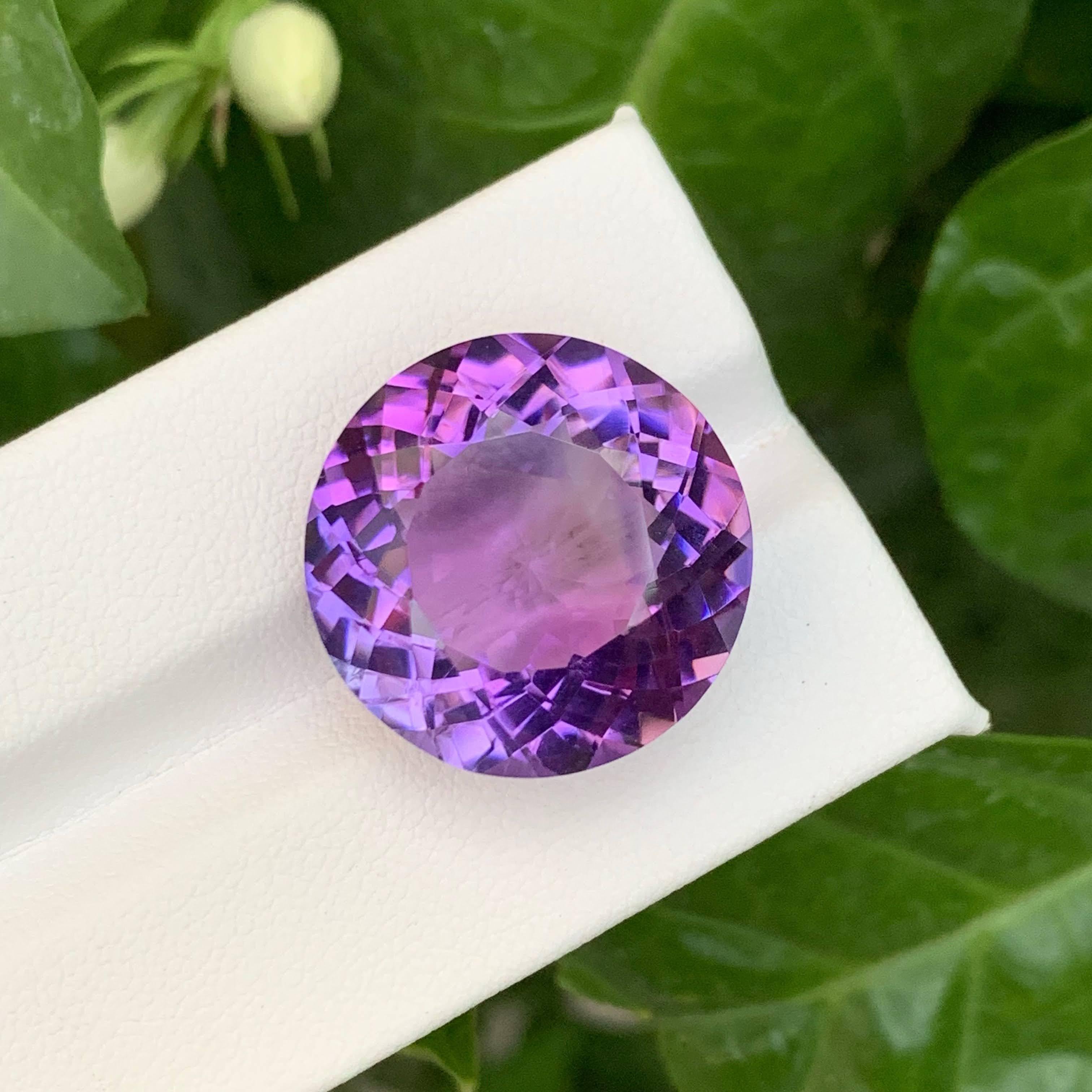 24.70 Carat Natural Loose Purple Color Amethyst Round Cut Brazilian Gemstone (Améthyste violette en vrac, taille ronde) Unisexe en vente