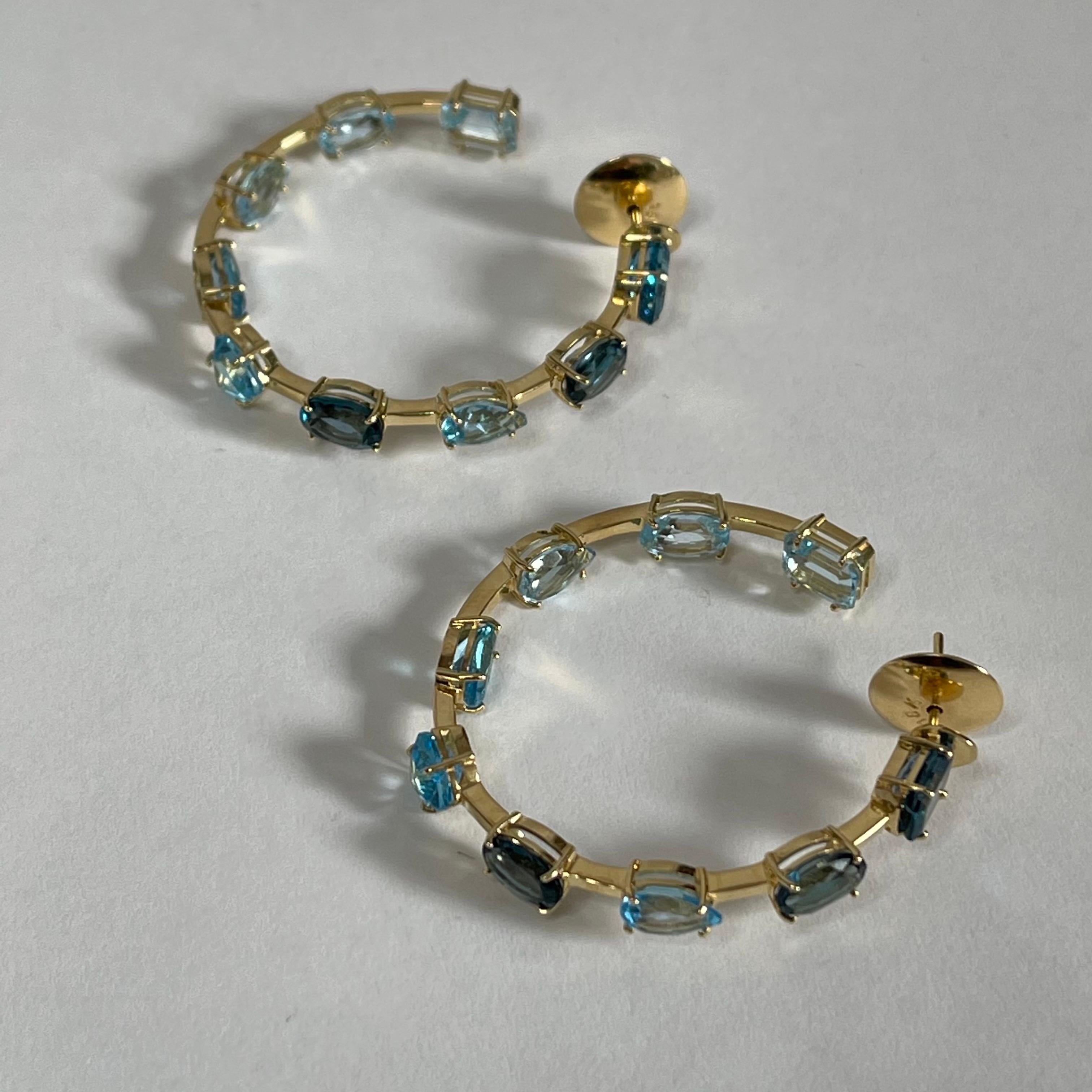 da uomo o donna Orecchini a cerchio con pietra preziosa Topazio Blu da 24,71 carati in vendita