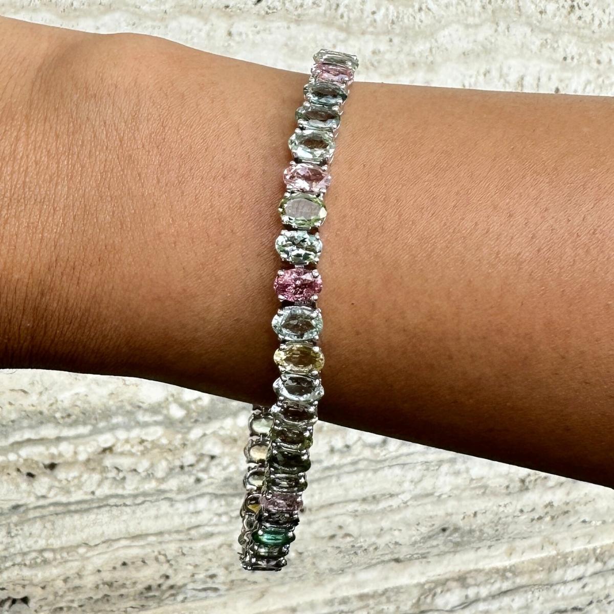 24.75 Carats Multi Tourmaline Tennis Bracelet for Mom Gift in Sterling Silver For Sale 2