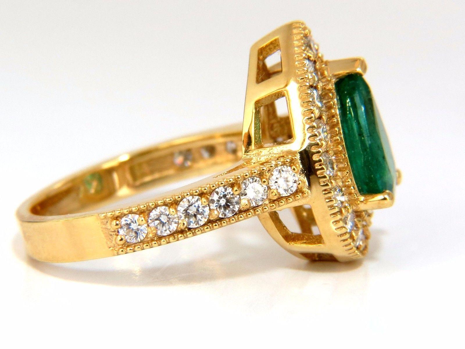 Women's or Men's 2.47ct Natural Pear Brilliant Emerald diamond ring 14kt G/Vs classic halo bead