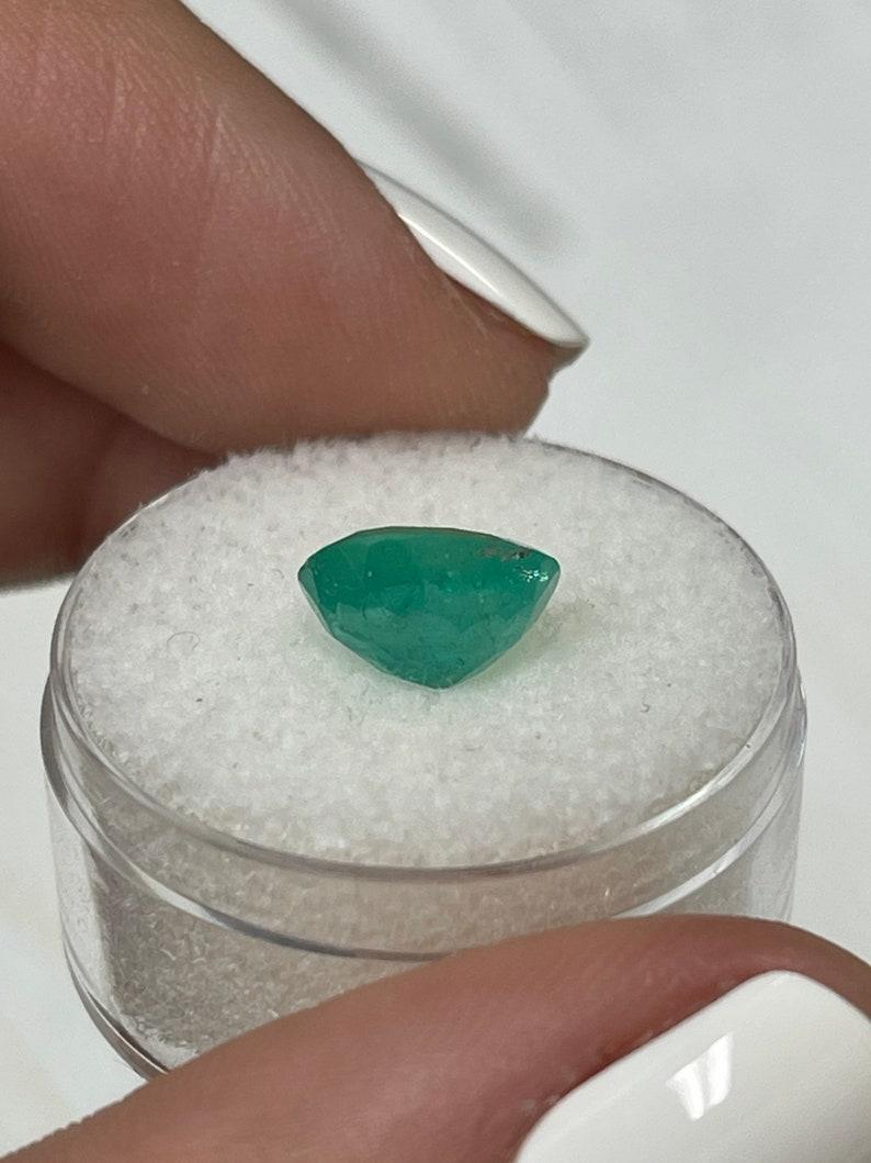 2.48 Carat 10x8 Medium Green Colombian Emerald - Oval Cut May Birthstone Gem For Sale 2