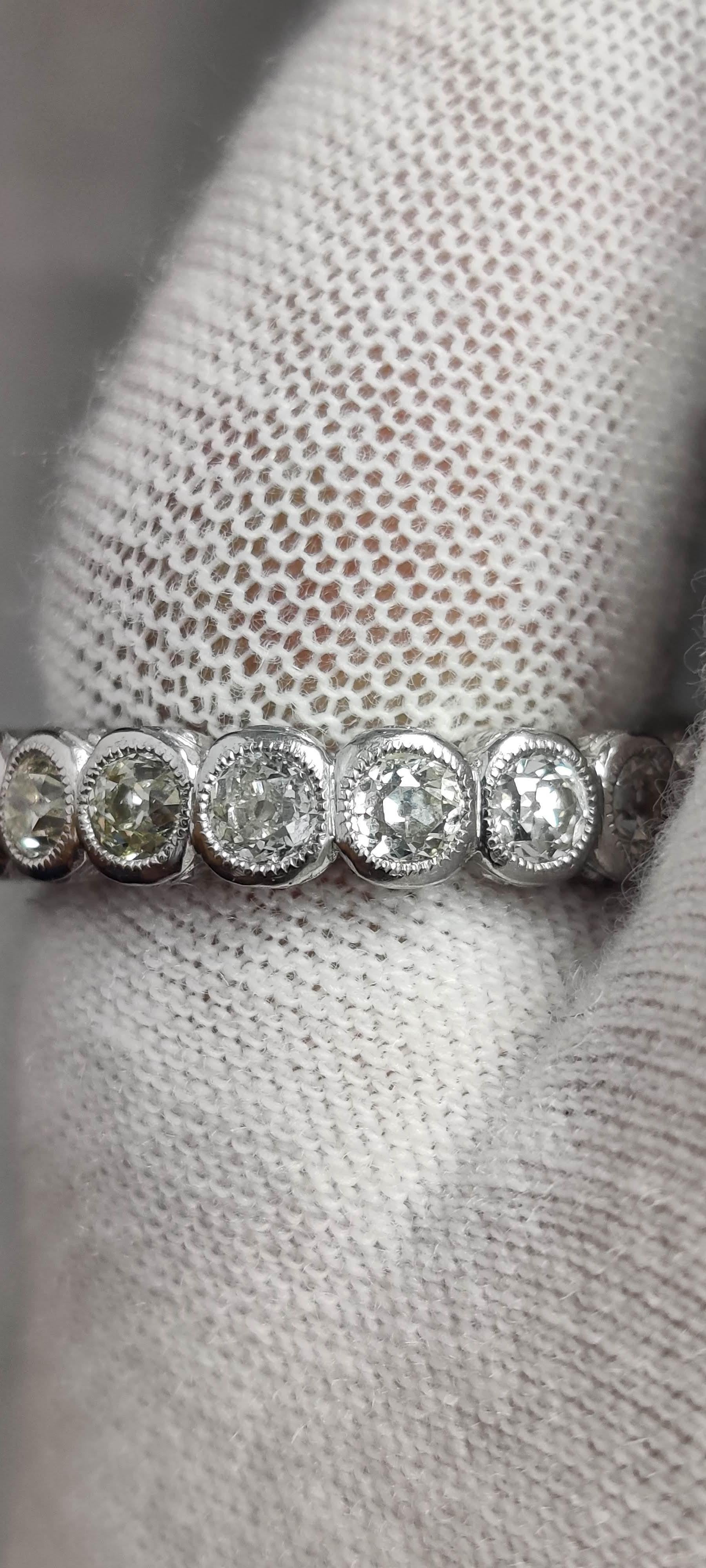 Bague d'éternité Art déco en platine 900 avec diamants authentiques de 2,48 carats de taille vieille mine  en vente 5