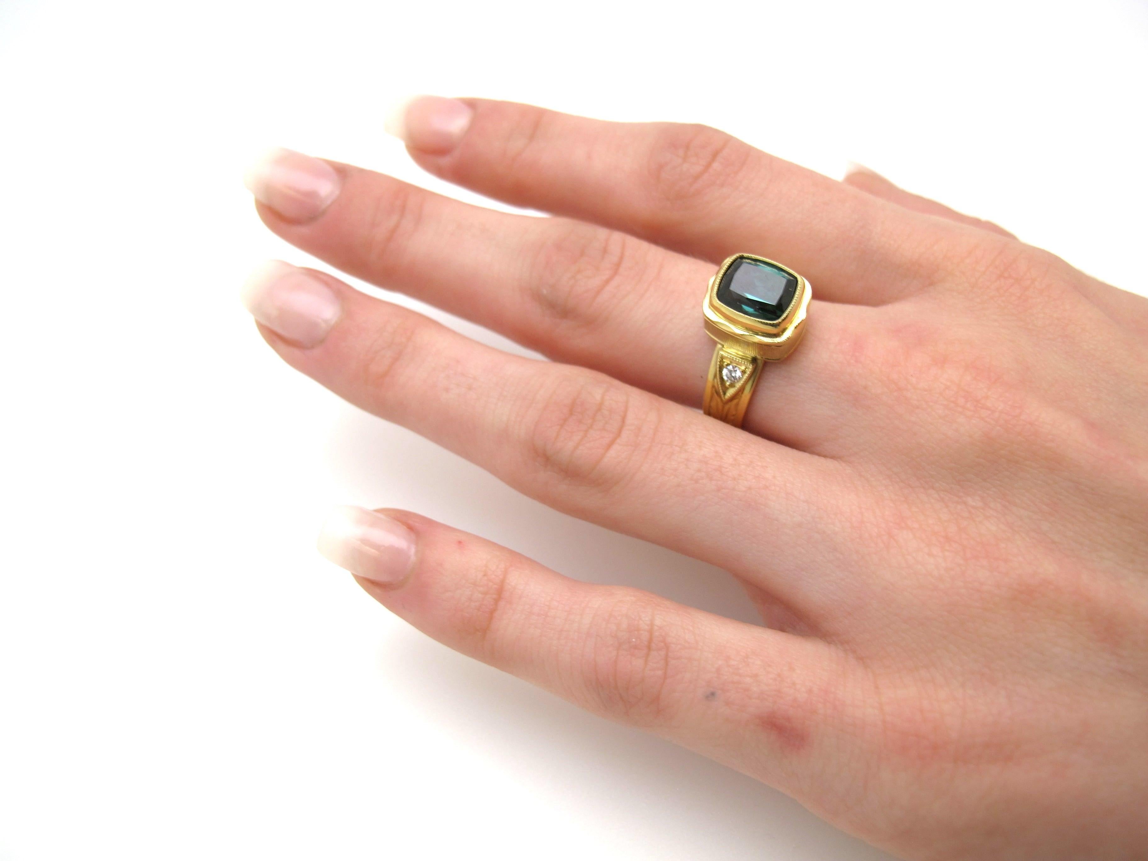 Women's or Men's Blue-Green Tourmaline and Diamond, Hand-Engraved 18k Yellow Gold Ring