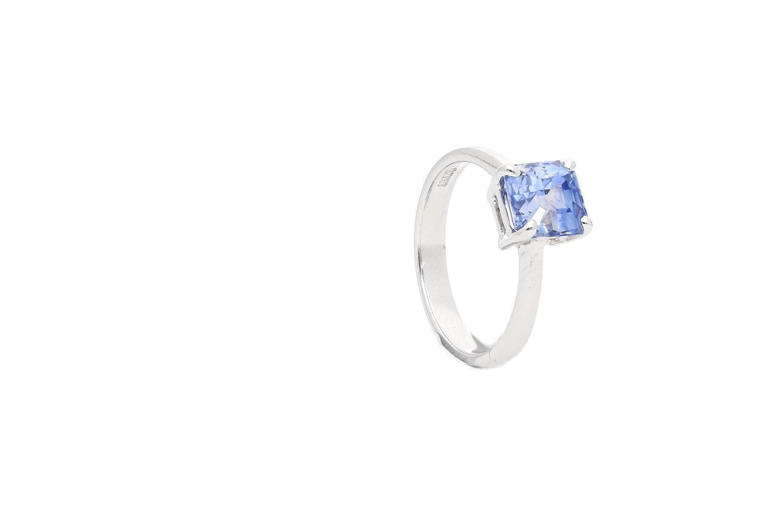 For Sale:  2.48 Carat Blue Sapphire Solitaire Ring 18k Solid White Gold 3