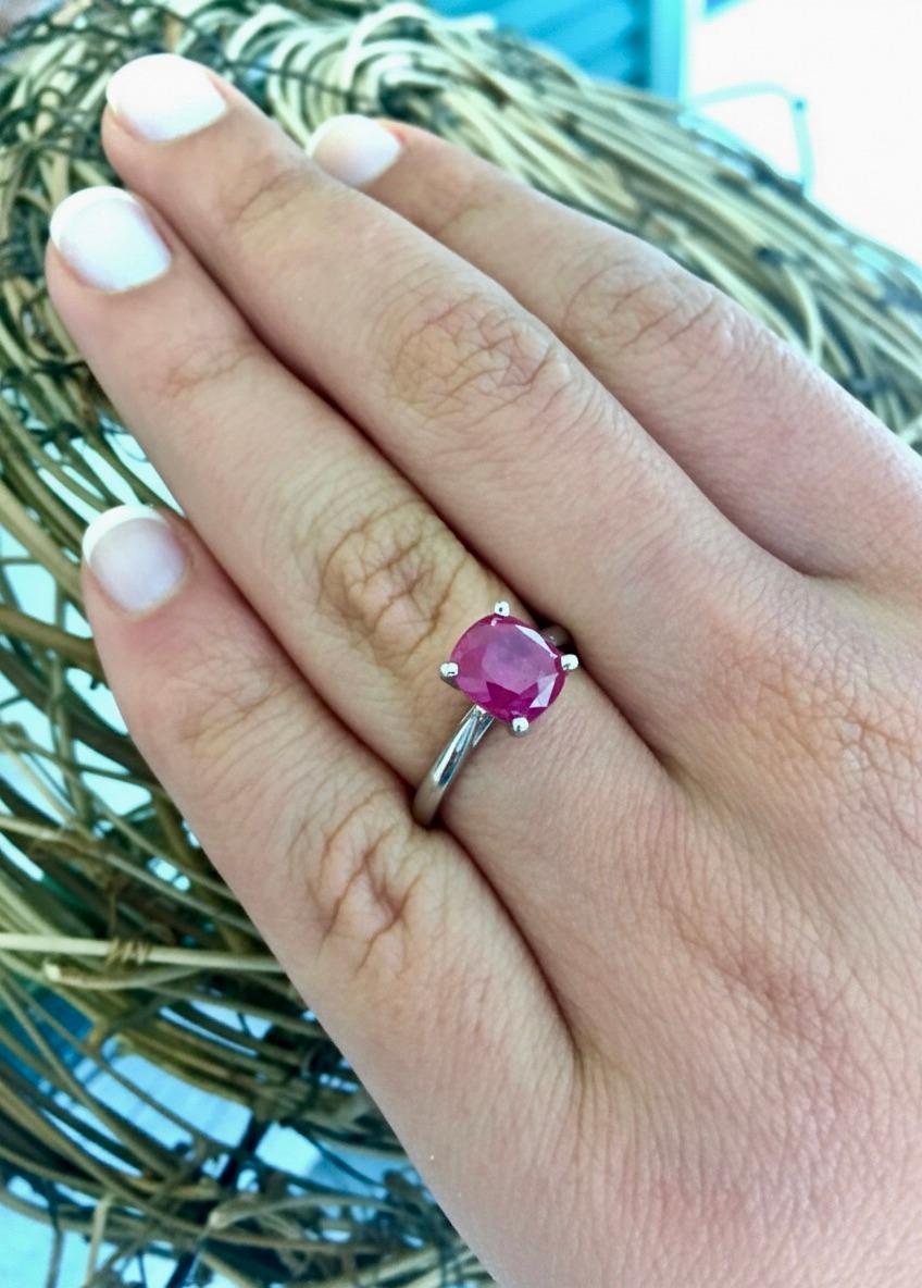 2,48 Karat zertifizierter unbehandelter Rubin Verlobungsring Platin Solitär im Angebot 2