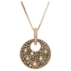 Collier à pendentif circulaire en or rose avec diamant brun chocolat de 2,48 carats