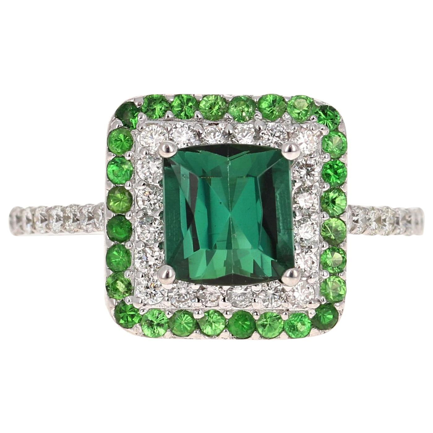 Bague cocktail en or blanc avec tourmaline verte, tsavorite et diamant de 2,48 carats en vente