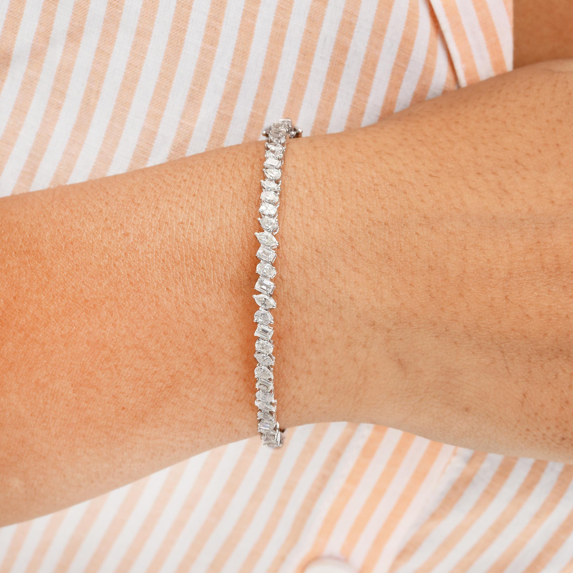 SIGUE LA TIENDA DE SPECTRUM JEWELS para ver la última colección y piezas exclusivas. Spectrum Jewels se enorgullece de ser uno de los mejores vendedores de 1stdibs, con opiniones de clientes de 5 estrellas. Todos los artículos que fabricamos están