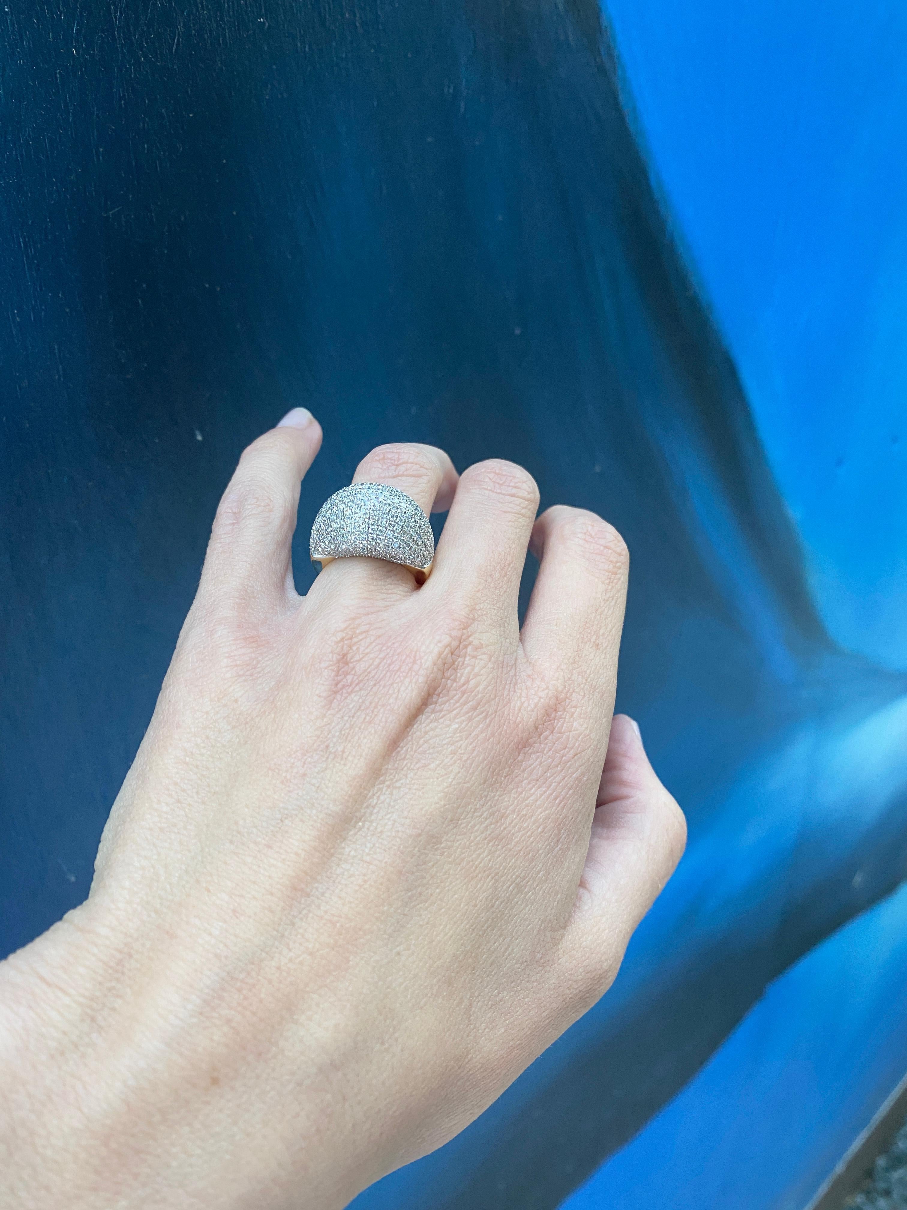 2,48 Karat Gesamtgewicht Pave Diamant hohe Kuppel 18 Karat Gold Ring 1