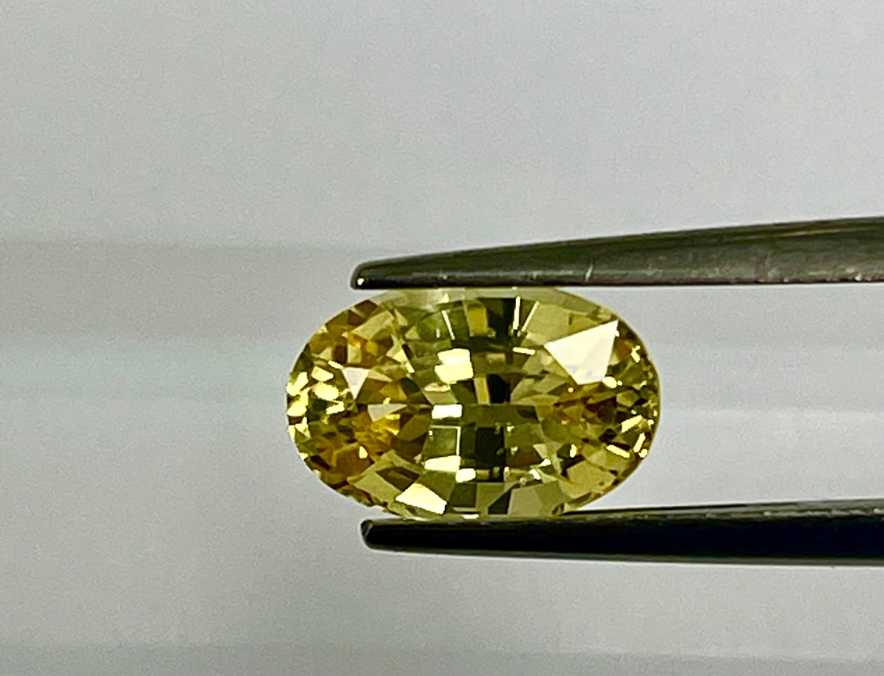 Round Cut 2.48 Ct Natural No Heat oval Yellow Sapphire  For Sale