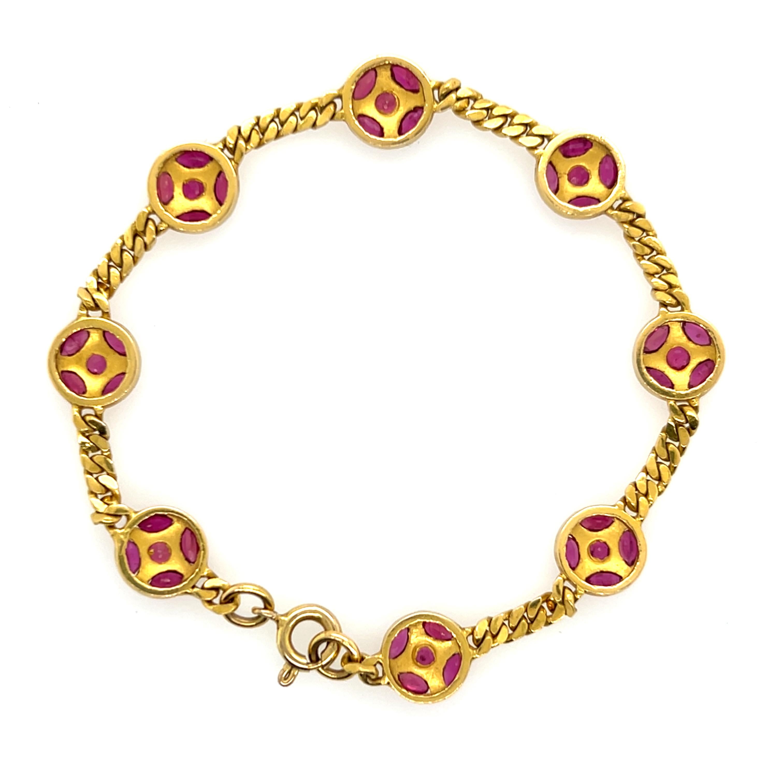 2,48 TCW Rubin und 22K Gelbgold Vintage Station Armband (Moderne) im Angebot