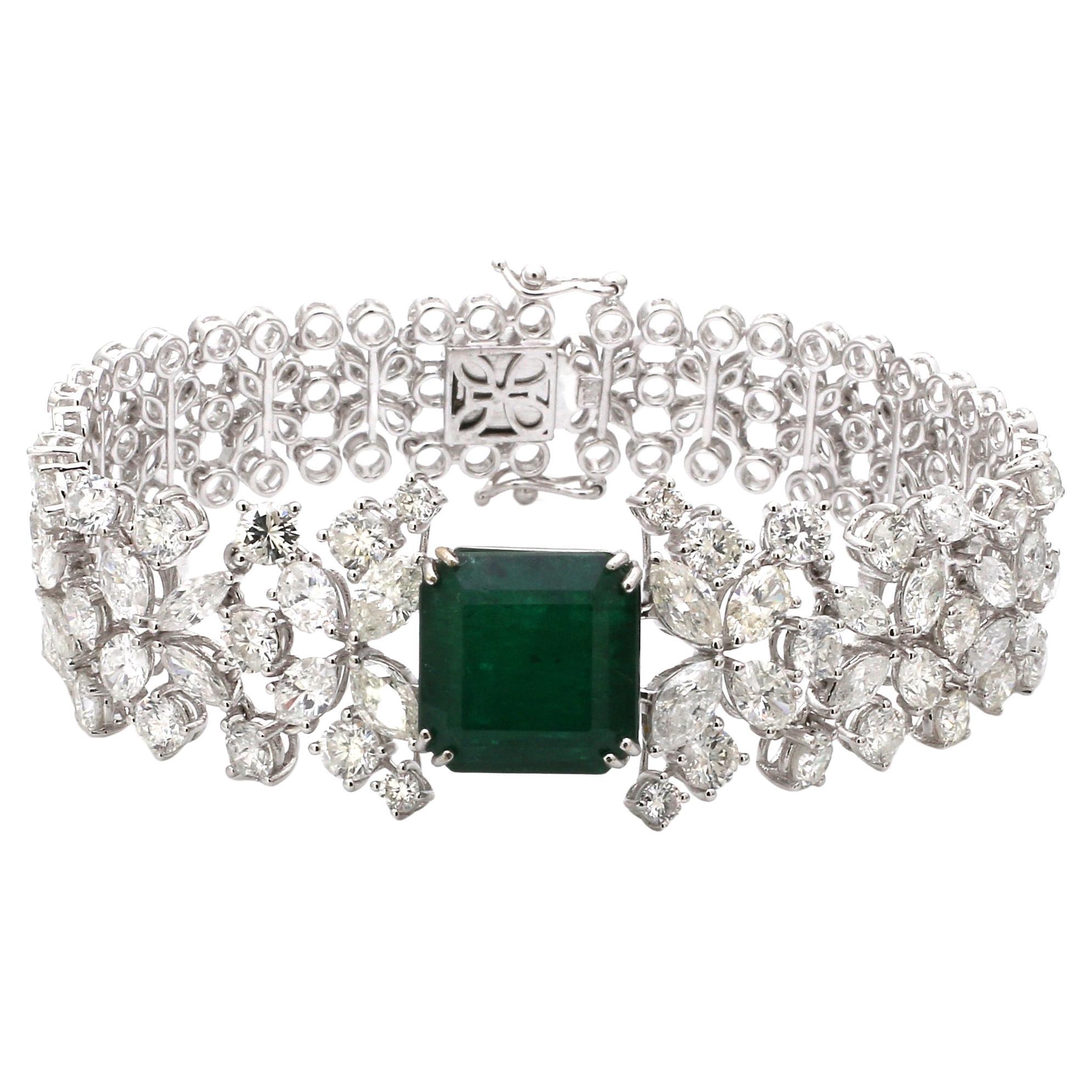 24.84 TCW SI/HI Diamond Emerald Gemstone Bracelet 18 Karat White Gold Jewelry For Sale
