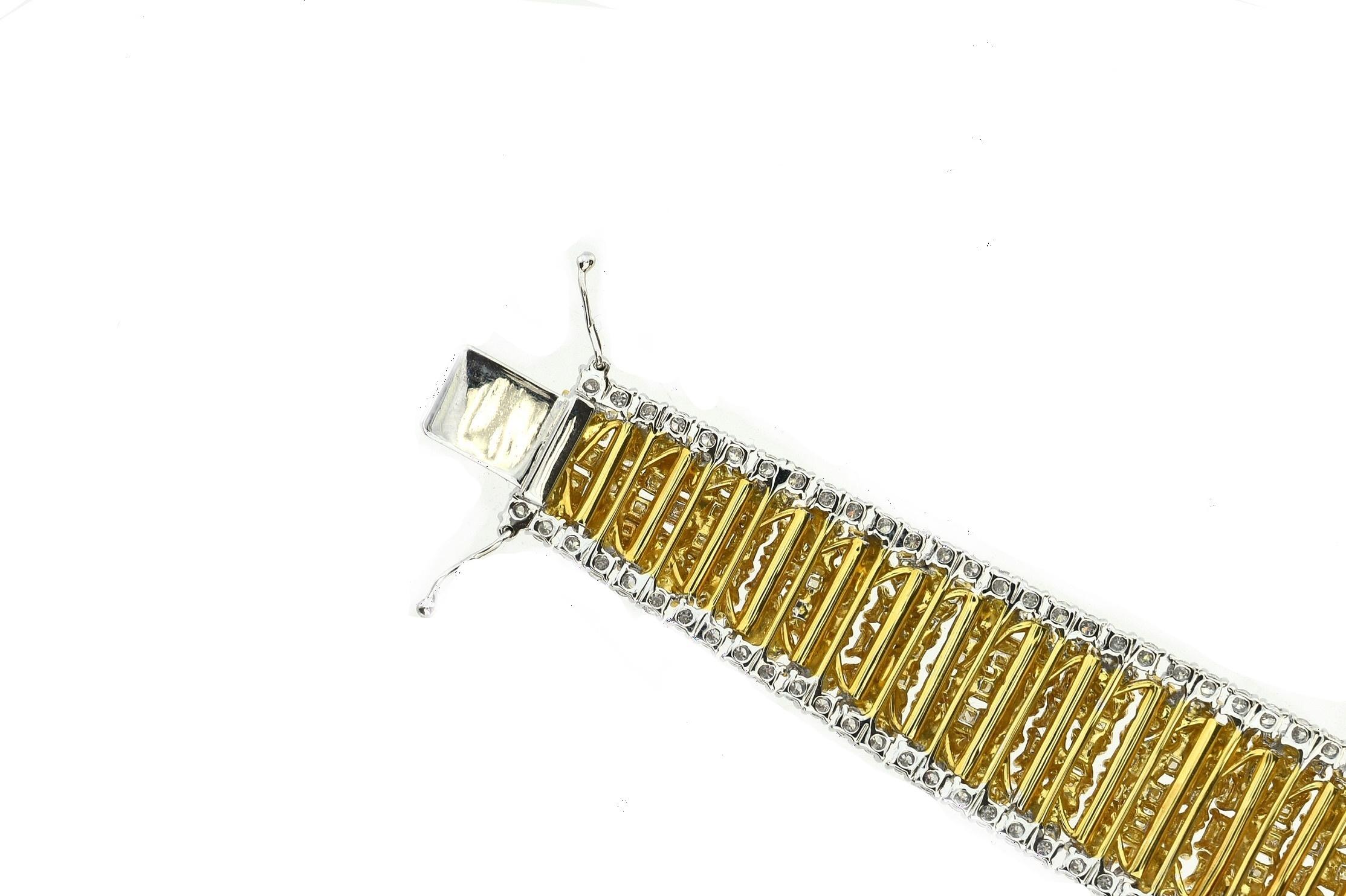 24,86 Karat natürlicher gelber Fancy-Diamant „Golden Road“-Armband (Carréschliff) im Angebot
