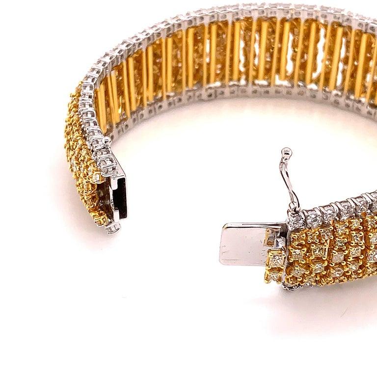24,86 Karat natürlicher gelber Fancy-Diamant „Golden Road“-Armband im Zustand „Neu“ im Angebot in New York, NY