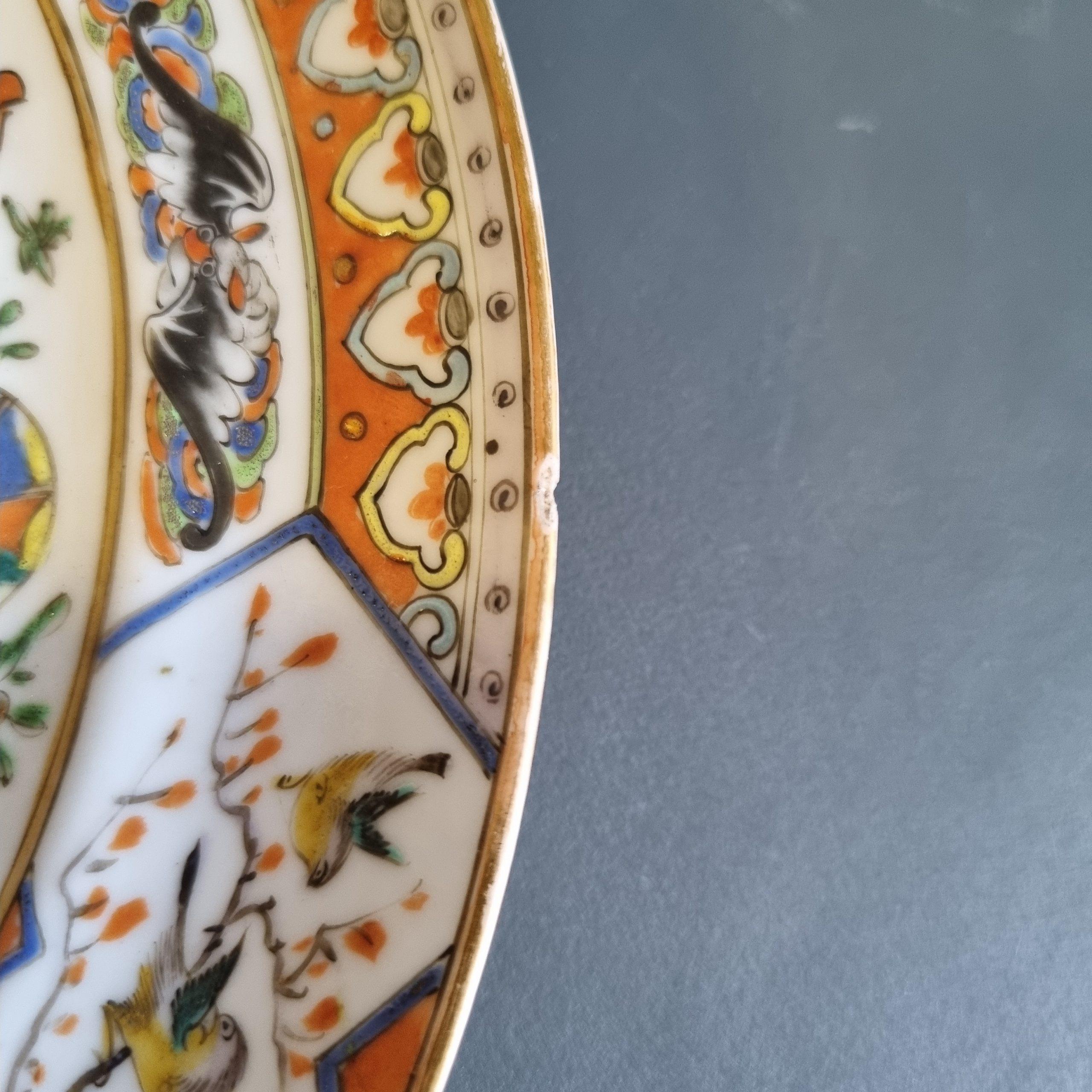 Antique Guangxu Chinese Porcelain Cantonese Dish 'Discover In Excellent Condition In Amsterdam, Noord Holland