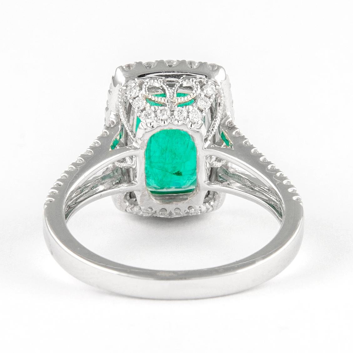 2.48ct Carat Mixed Cut Emerald with Diamond Halo Ring 18k White Gold In New Condition In BEVERLY HILLS, CA